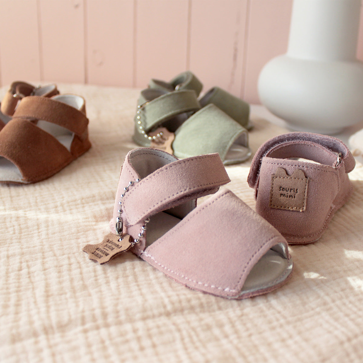 Brown sandals with soft sole in suede, newborn