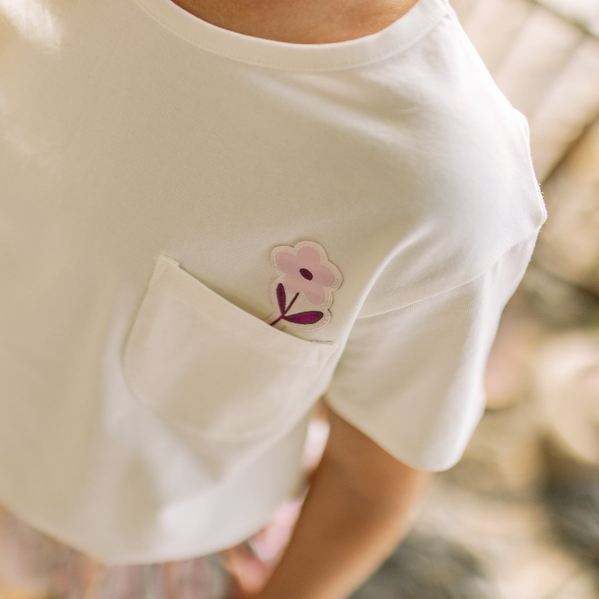 T-shirt crème avec illustration au dos, enfant