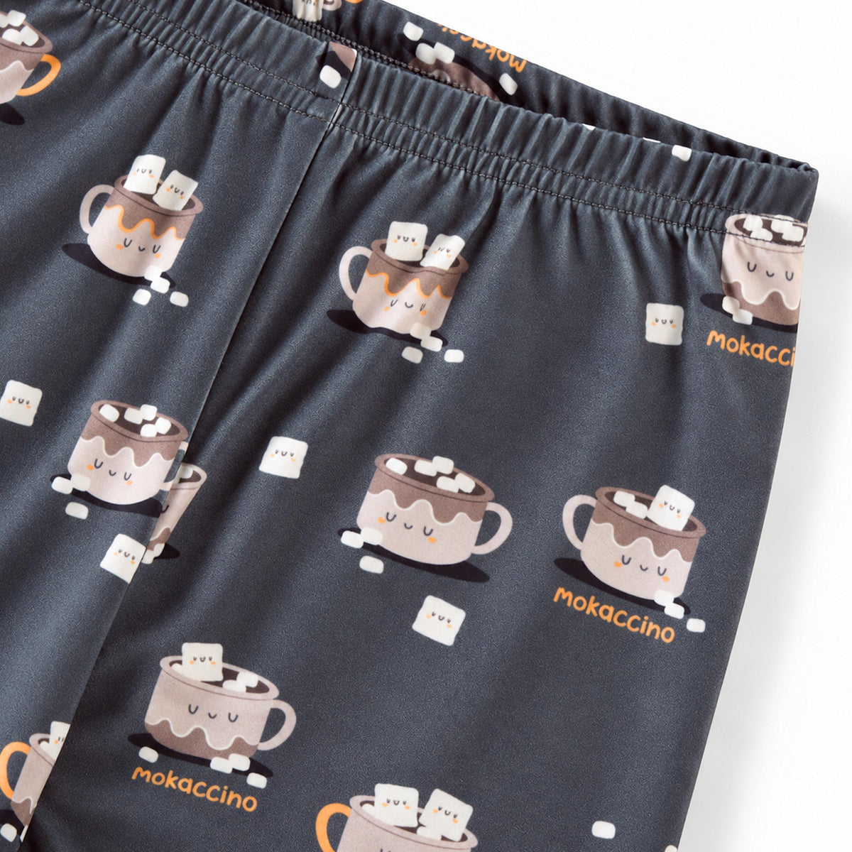 Pyjama deux pièces caramel et gris foncé à motifs, enfant