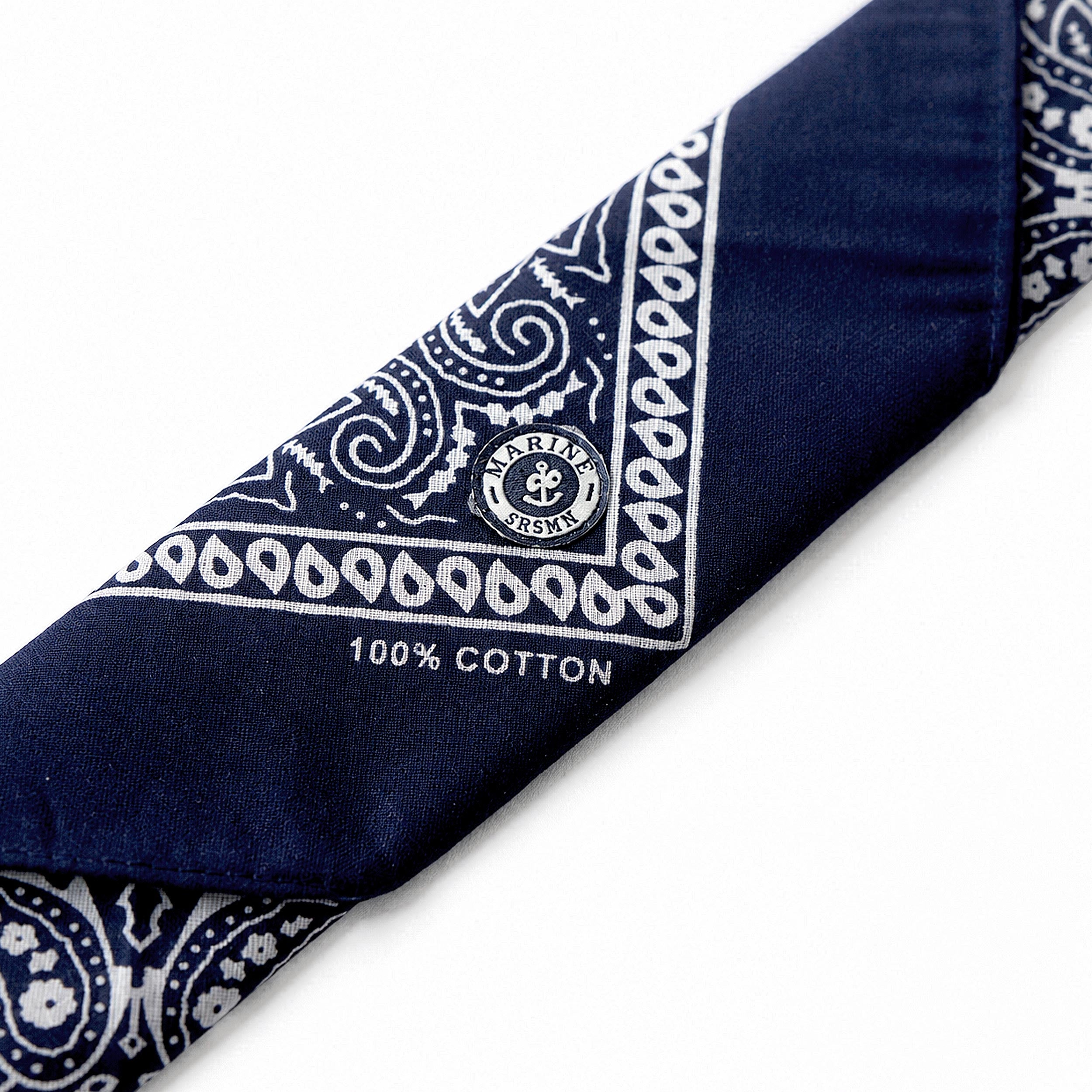Foulard bleu marine à imprimé bandana