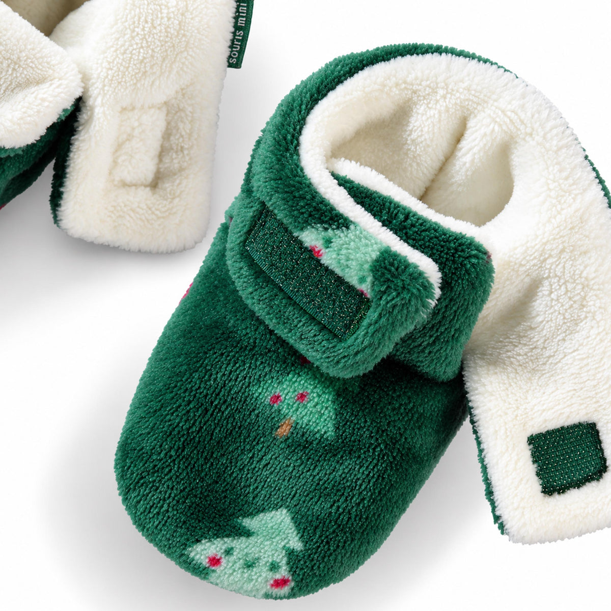 Pantoufles vert forêt en peluche à motifs de sapins, bébé