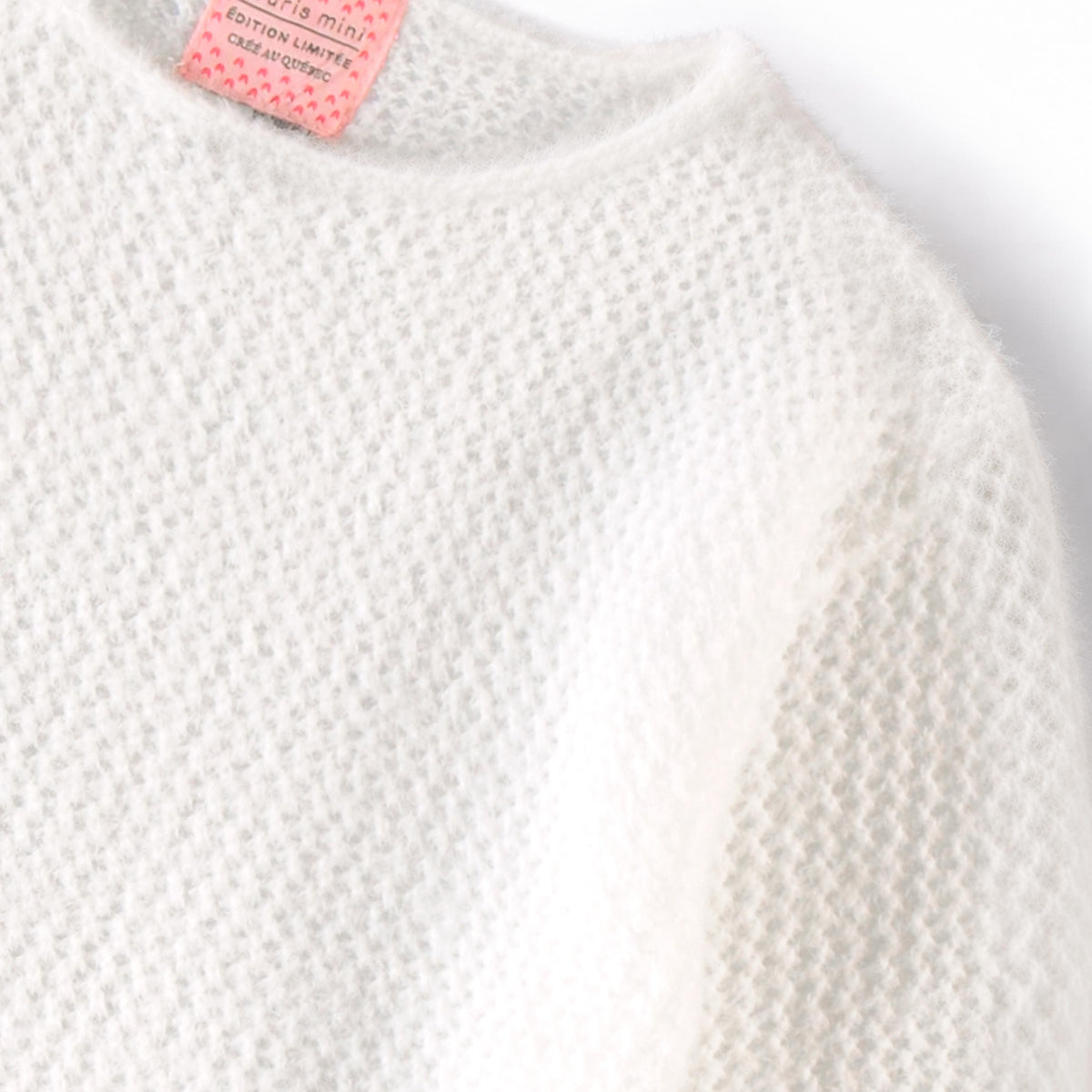 Chandail crème en maille à coupe courte, enfant