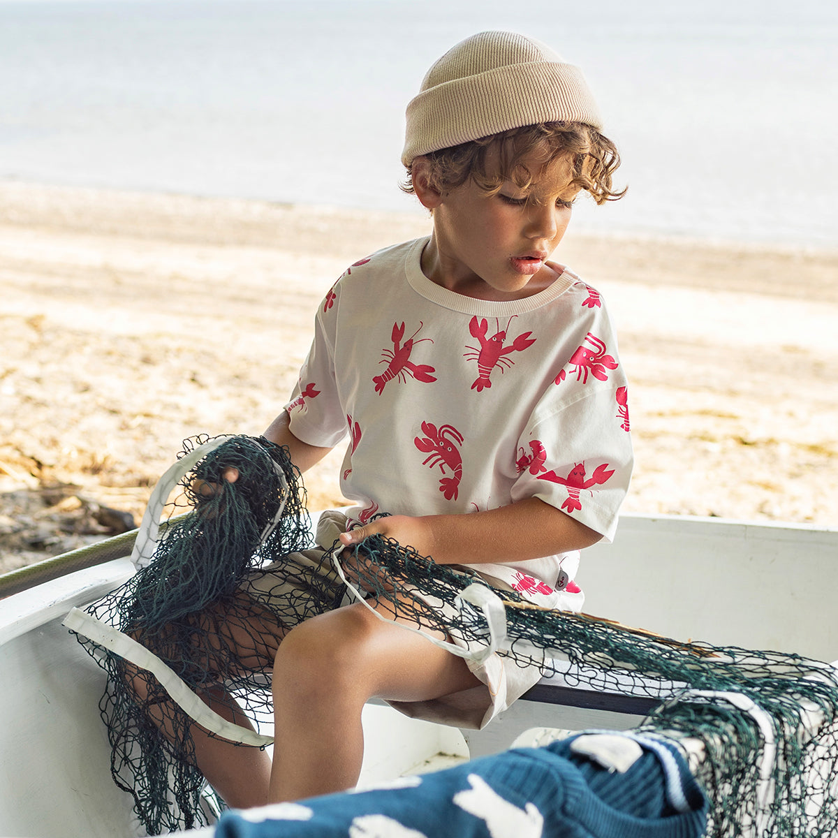 Cream T-shirt with lobster all over print, child