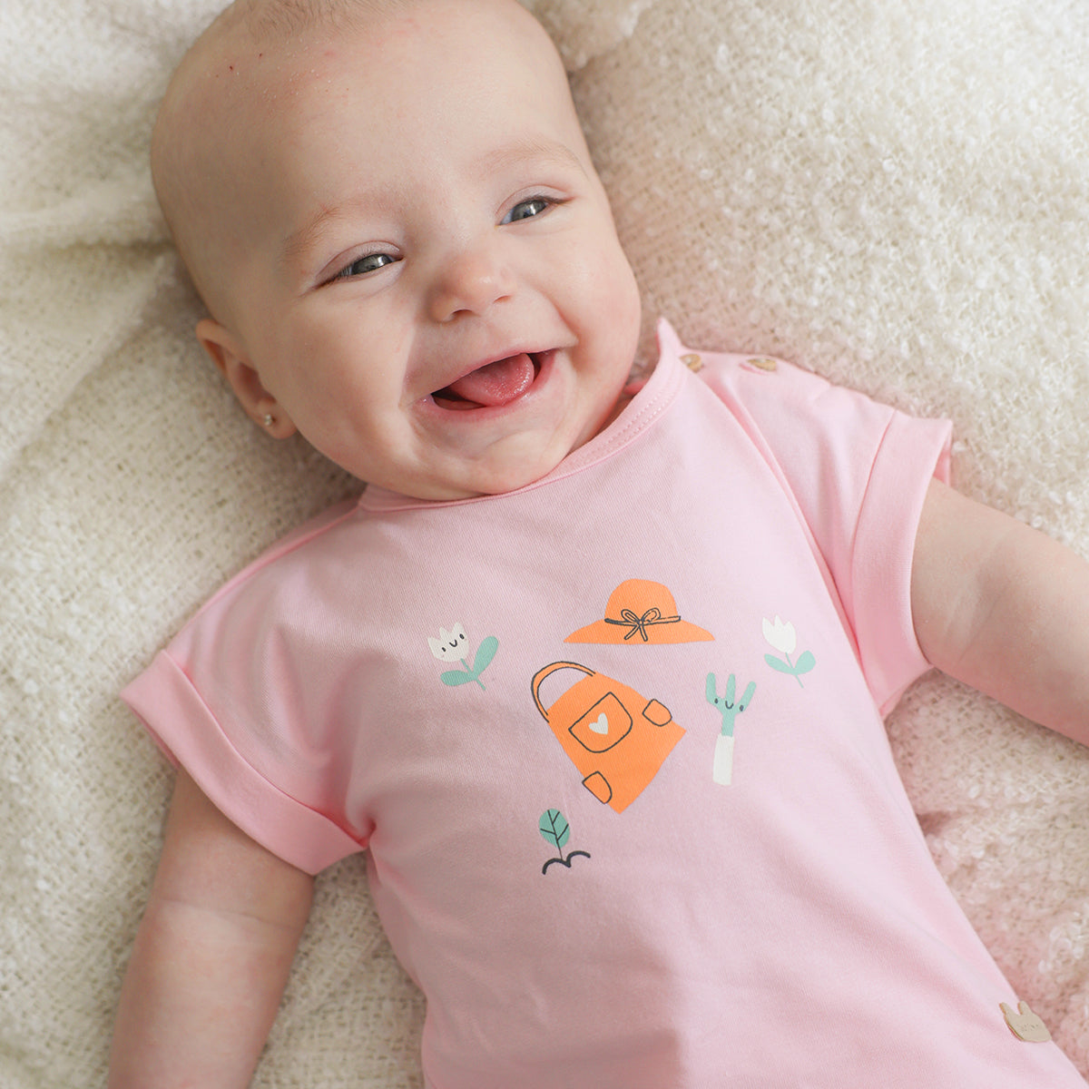 T-shirt rose avec illustration, naissance