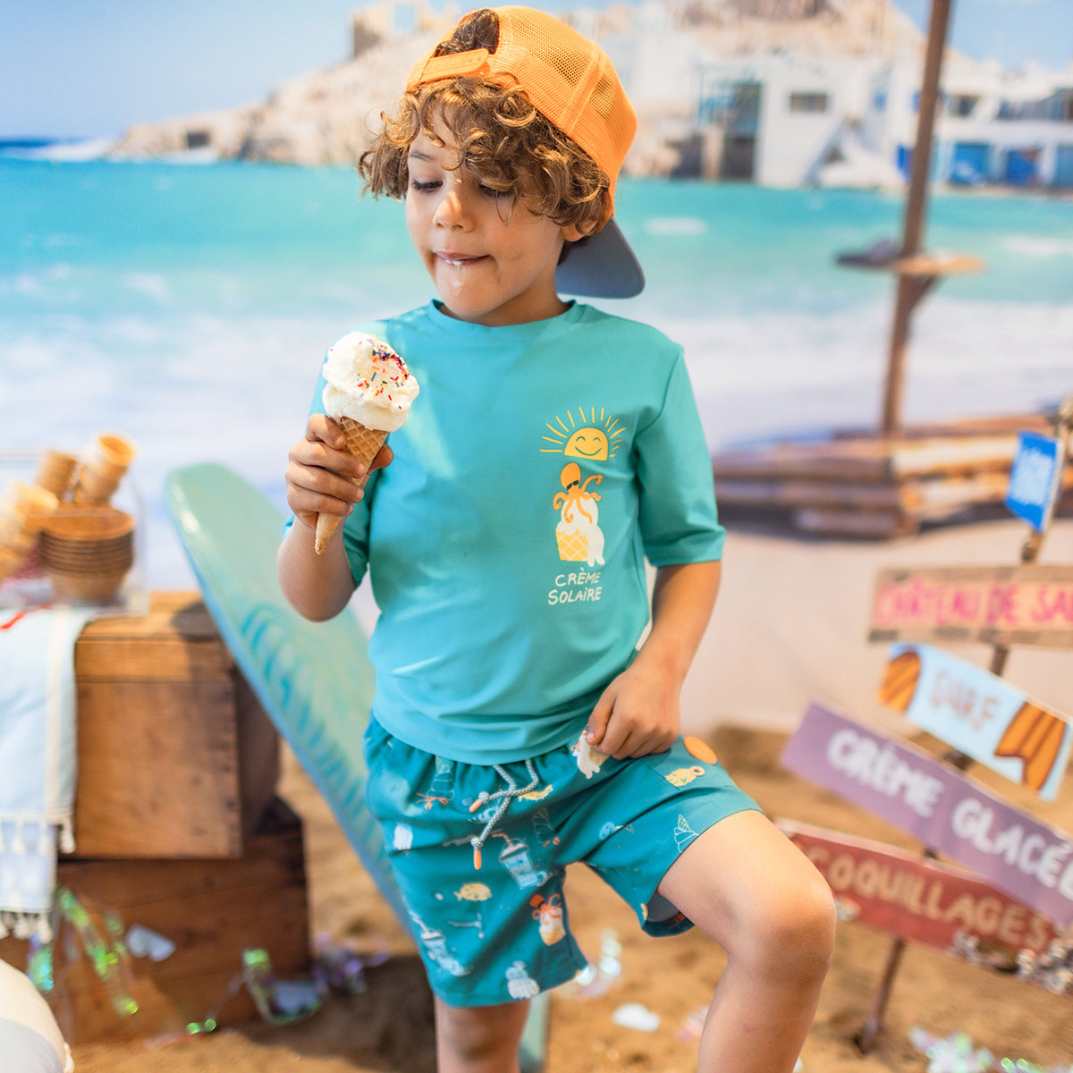 T-shirt de bain bleu sarcelle avec illustration, enfant