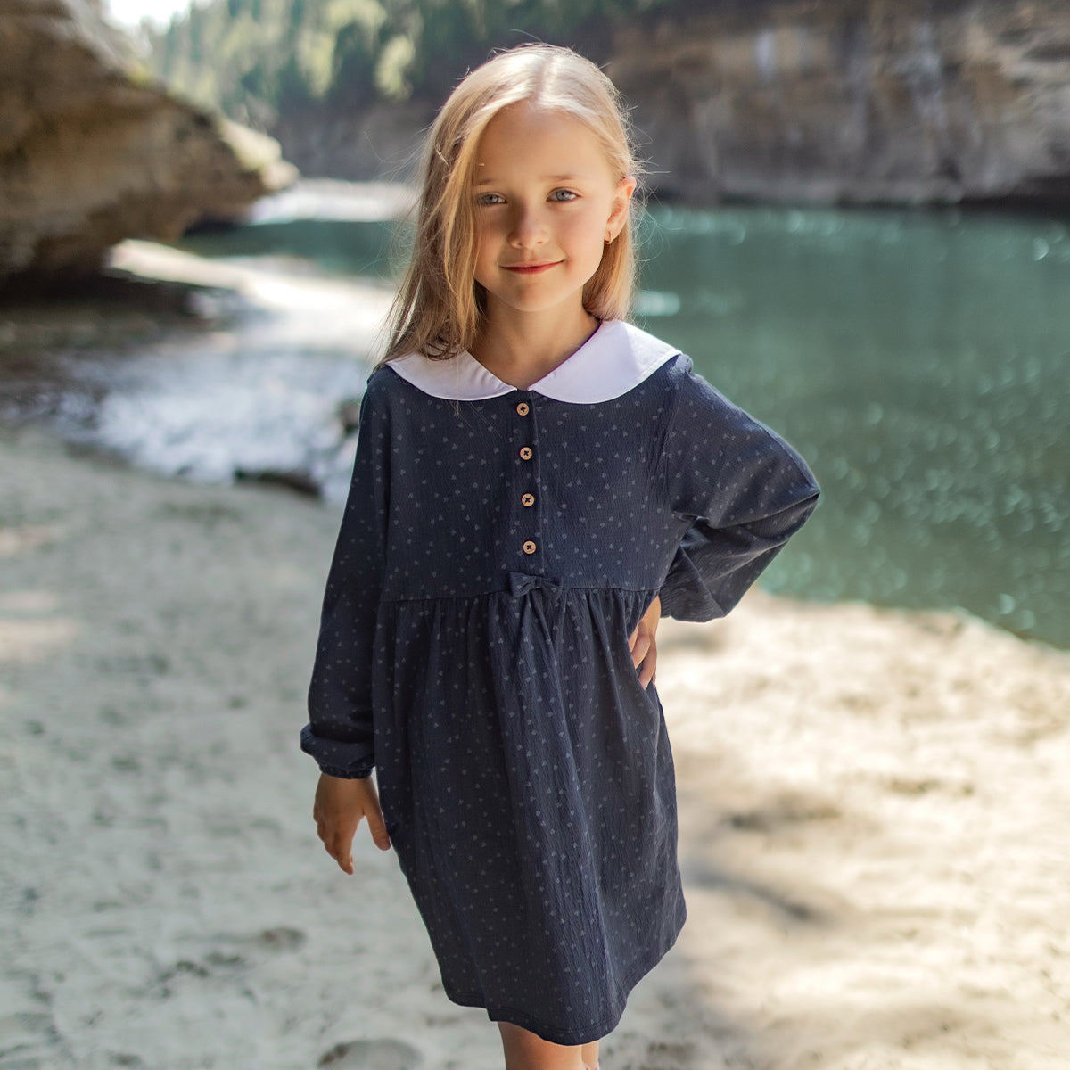 Robe bleu foncé en jersey froissé, enfant