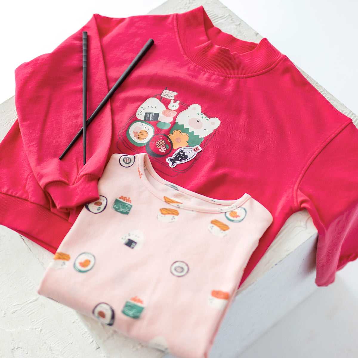 Pink t-shirt with sushi print, child