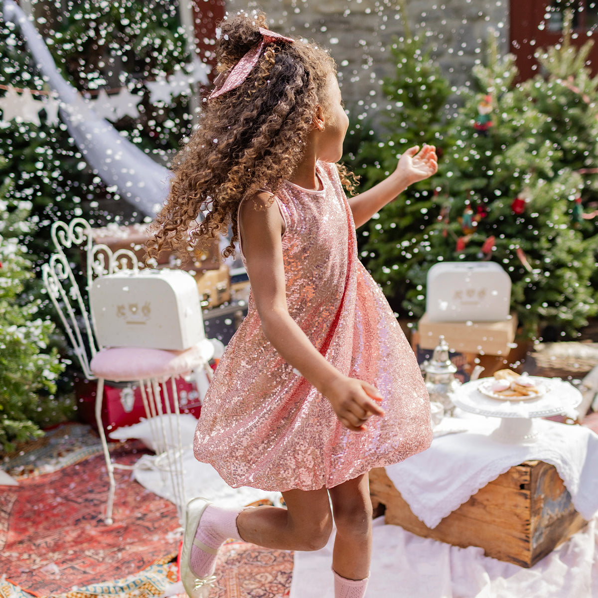 Robe rose à paillettes, enfant