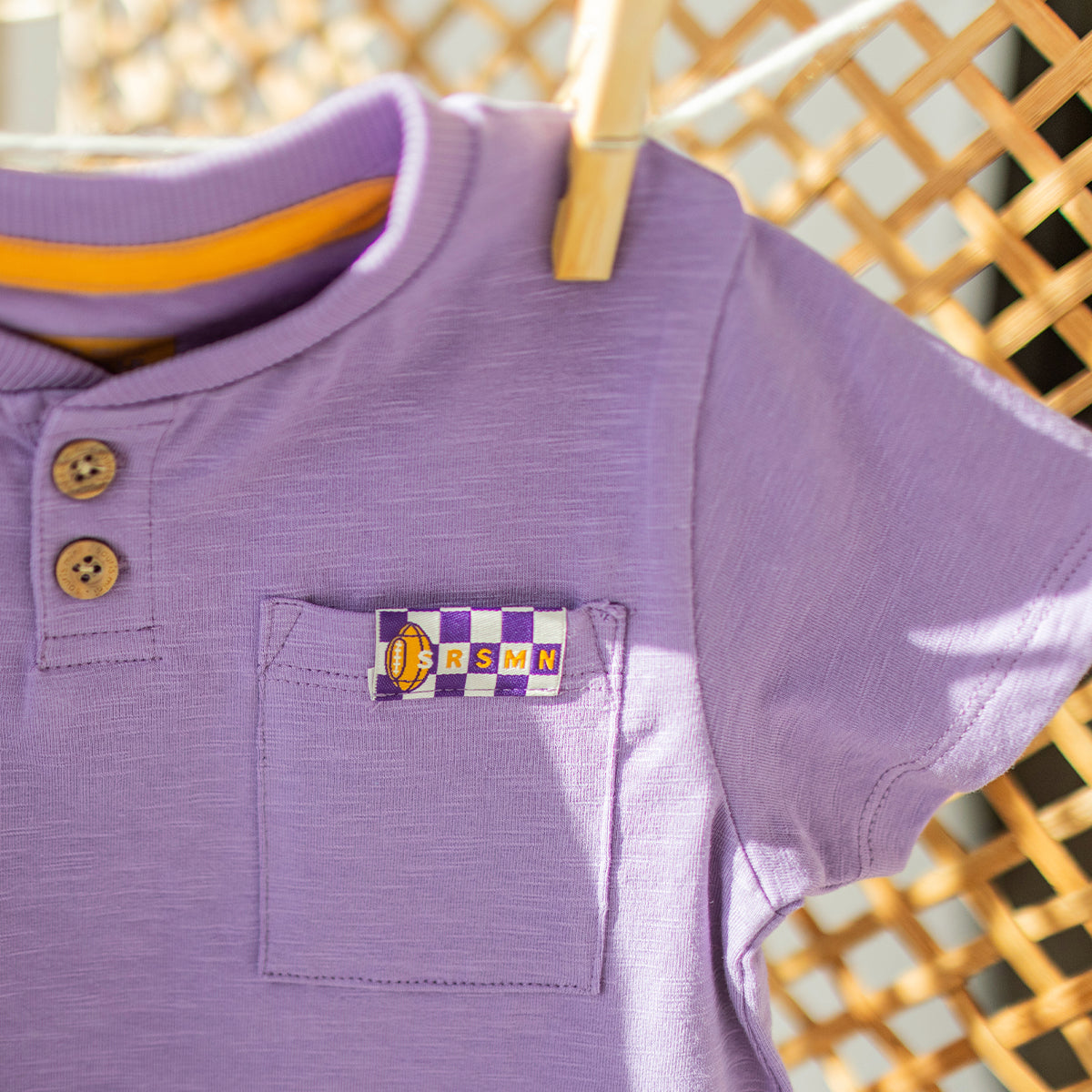 Détails du t-shirt mauve en jersey flammé, bébé