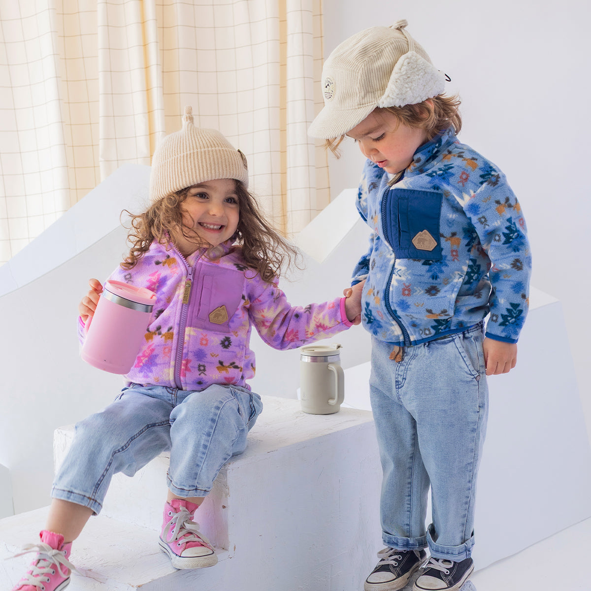 Veste mauve en polar à motifs, bébé