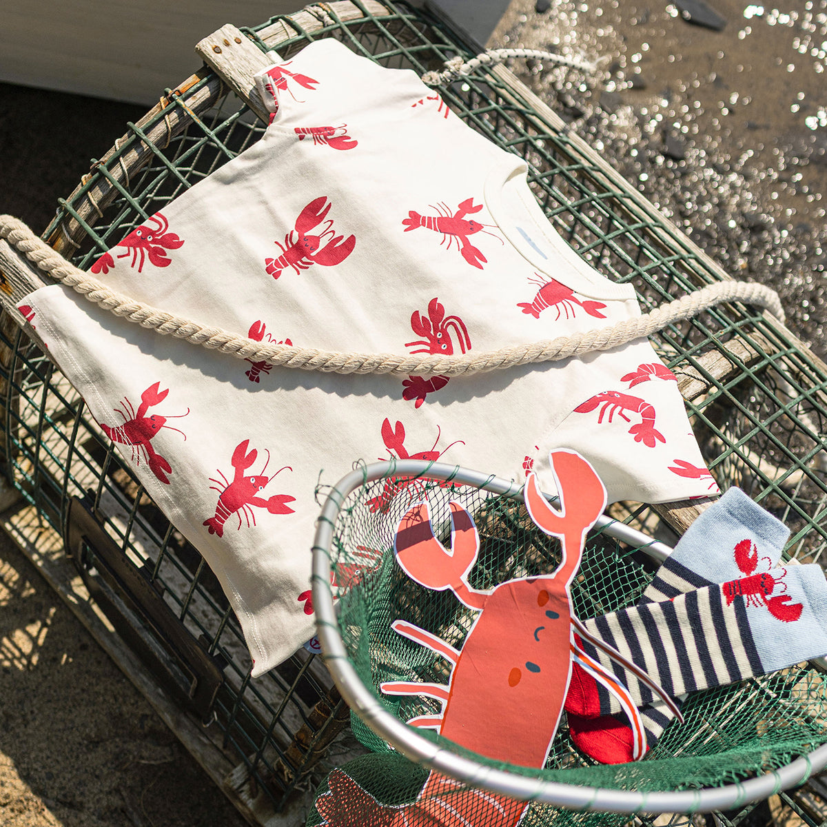 Cream T-shirt with lobster all over print, baby