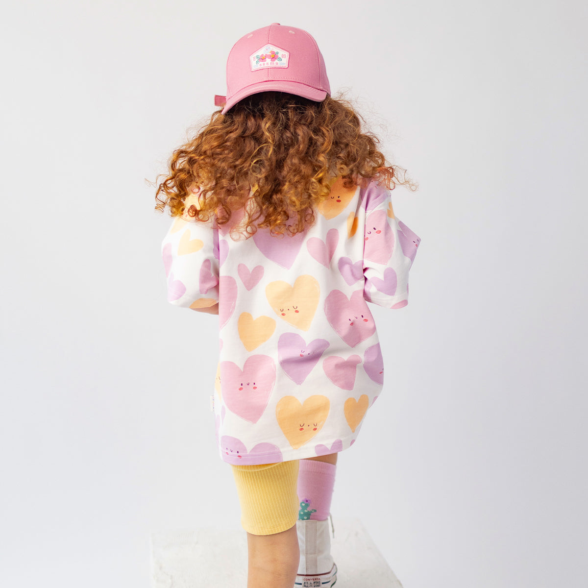 Cream T-shirt with heart pattern, child