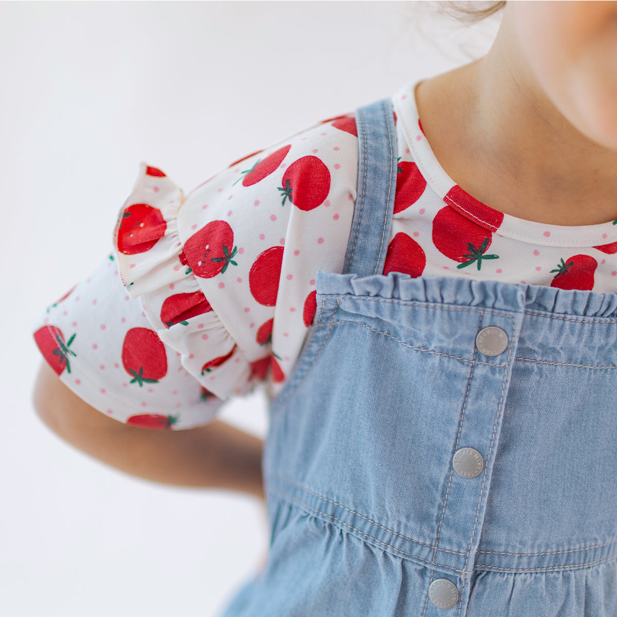White T-shirt with tomato print, baby