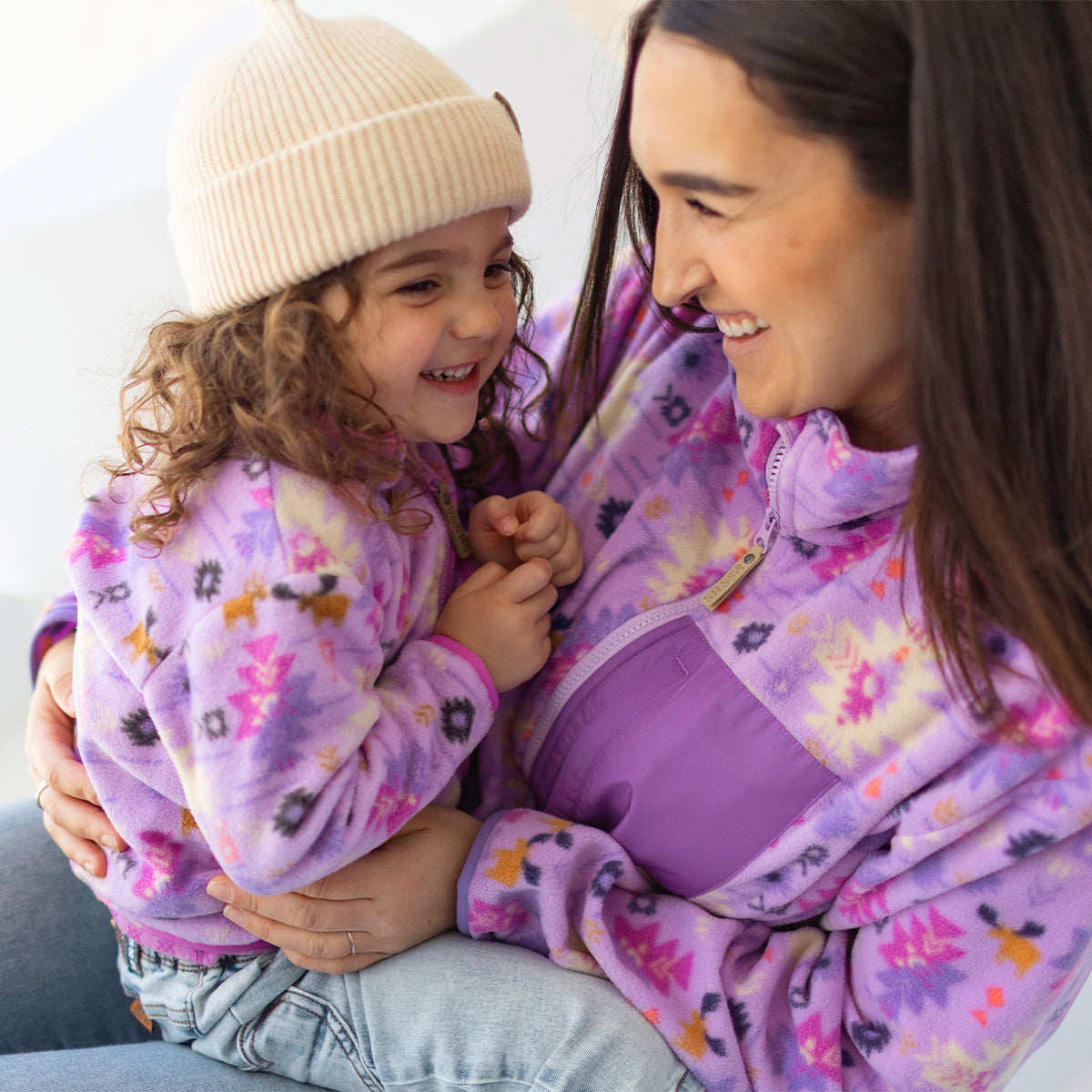 Veste mauve en polar à motifs, adulte