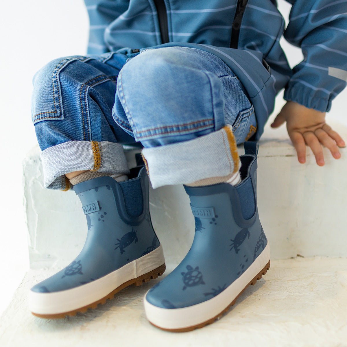 Bottes de pluie courtes bleu foncé avec tortues et crabes