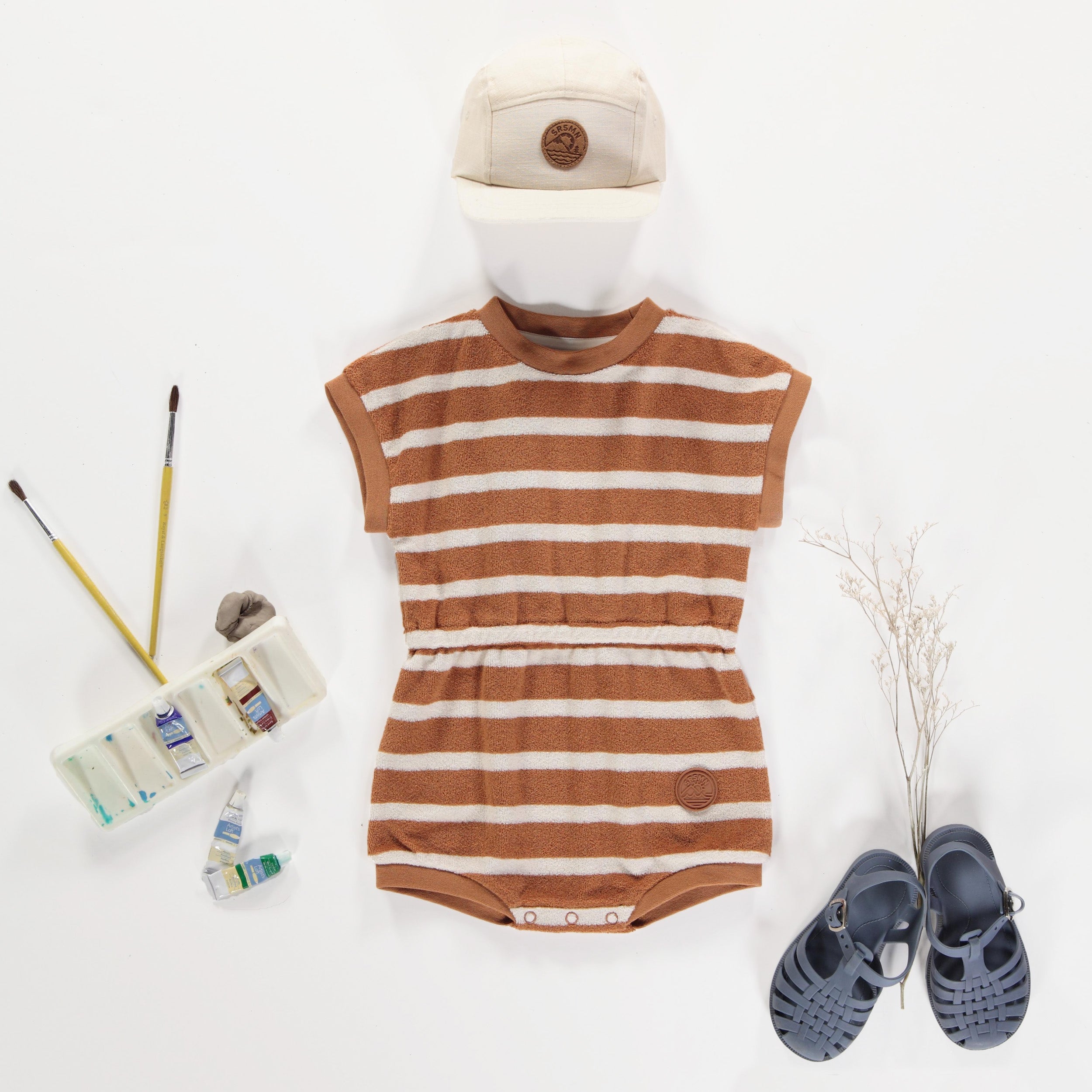 Look du une-pièce caramel et crème ligné en ratine, bébé