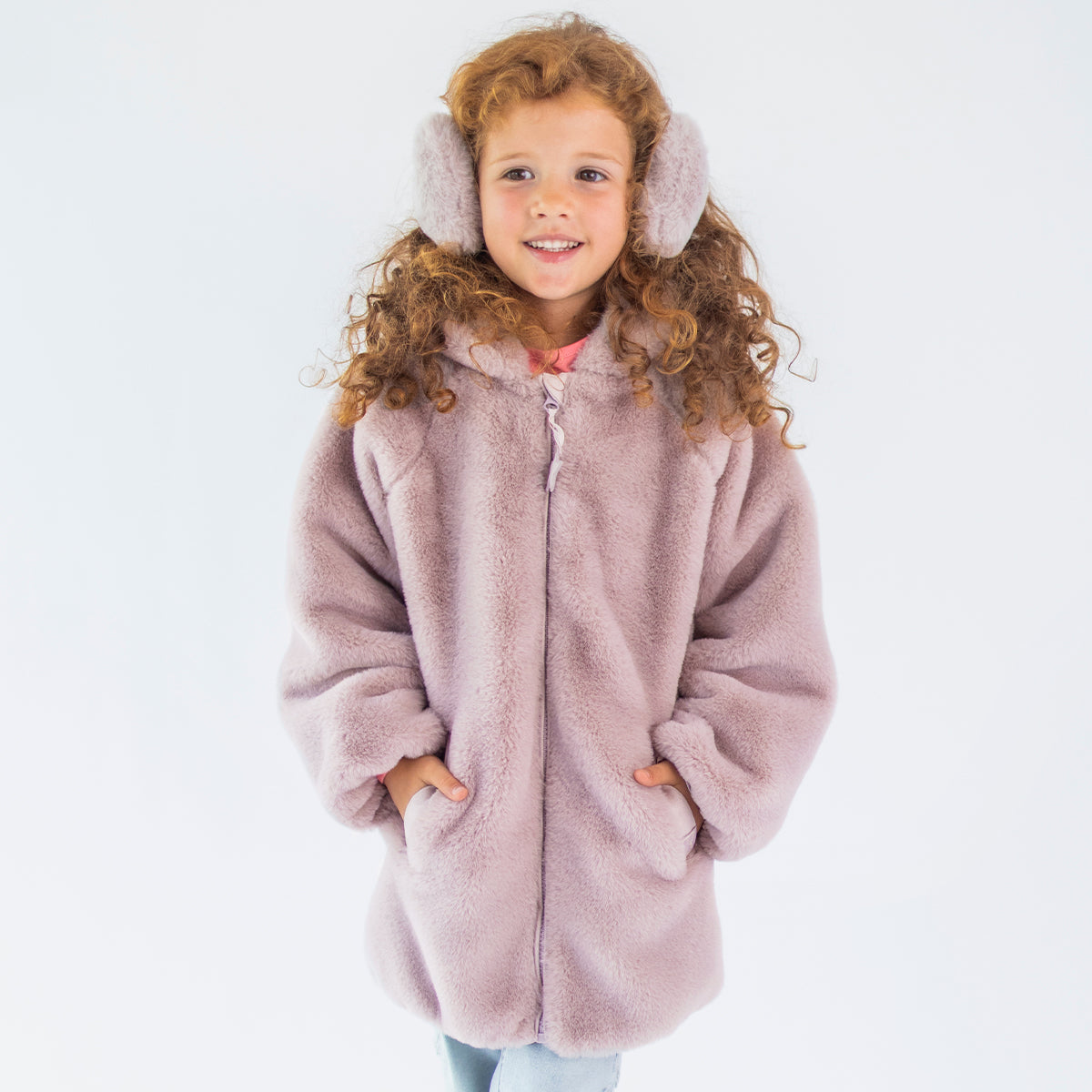 Manteau peluche rose à capuchon, enfant
