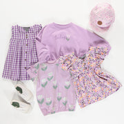 Robe ample lilas à motifs de jolies tulipes en jersey extensible, bébé || Loose-fitting lilac dress with tulip all over print in stretch jersey, baby