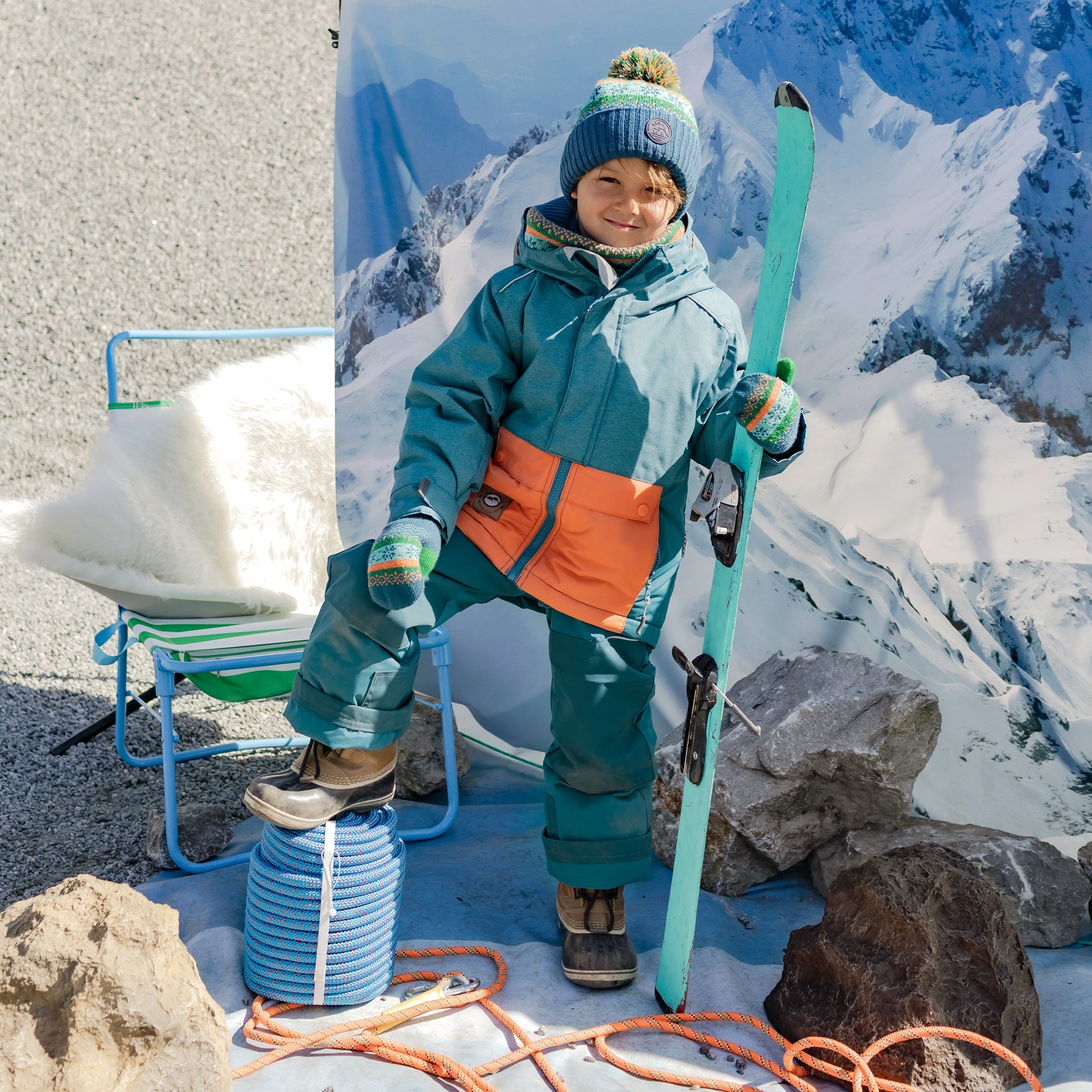 Mitaines bleues, vertes et orange à motifs en tricot, enfant