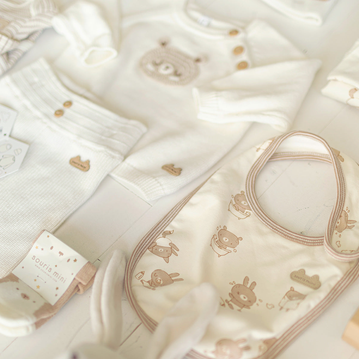 Cream and beige “The Premium” gift set (14 pieces), newborn