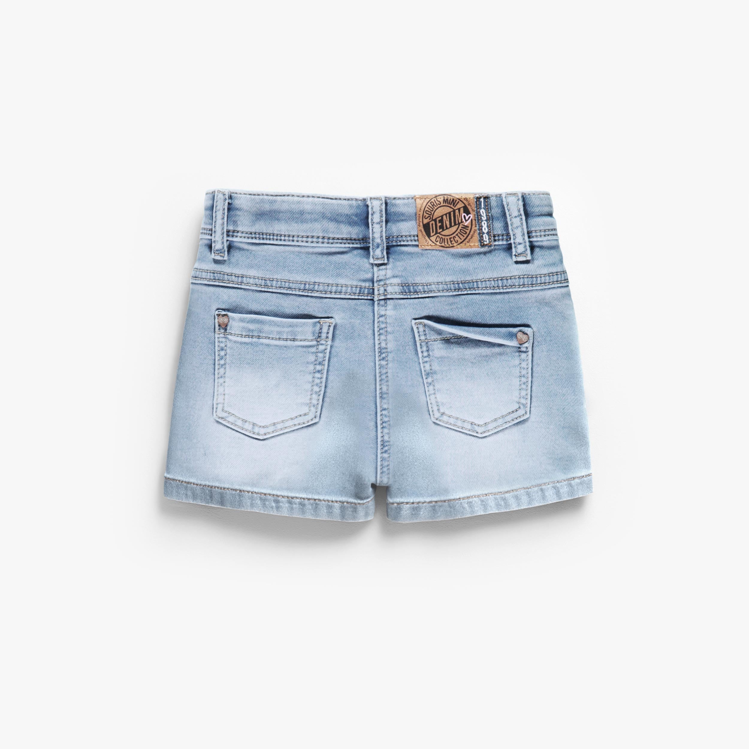 Dos du short bleu pâle en denim avec broderie florale, enfant