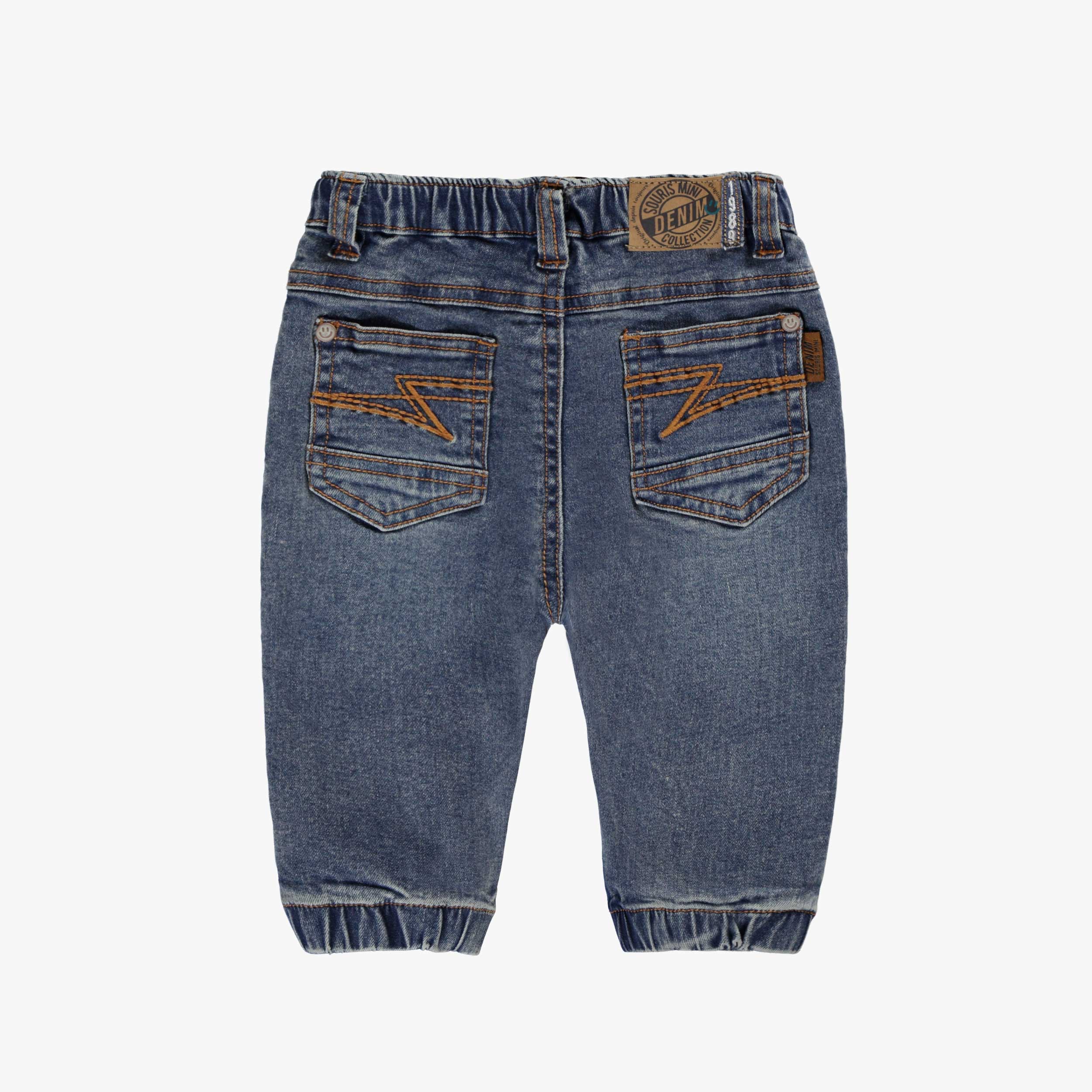 Dos du jean bleu style jogger, bébé