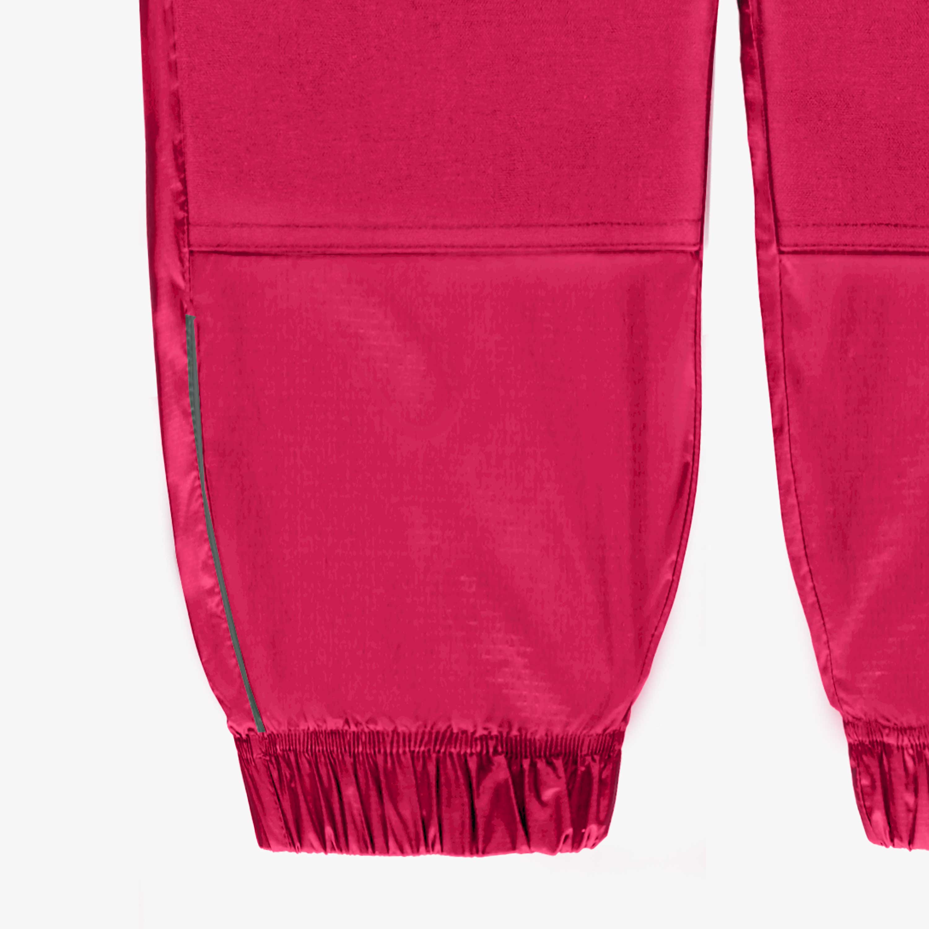 Zoom détails bas du pantalon d’extérieur rose, enfant