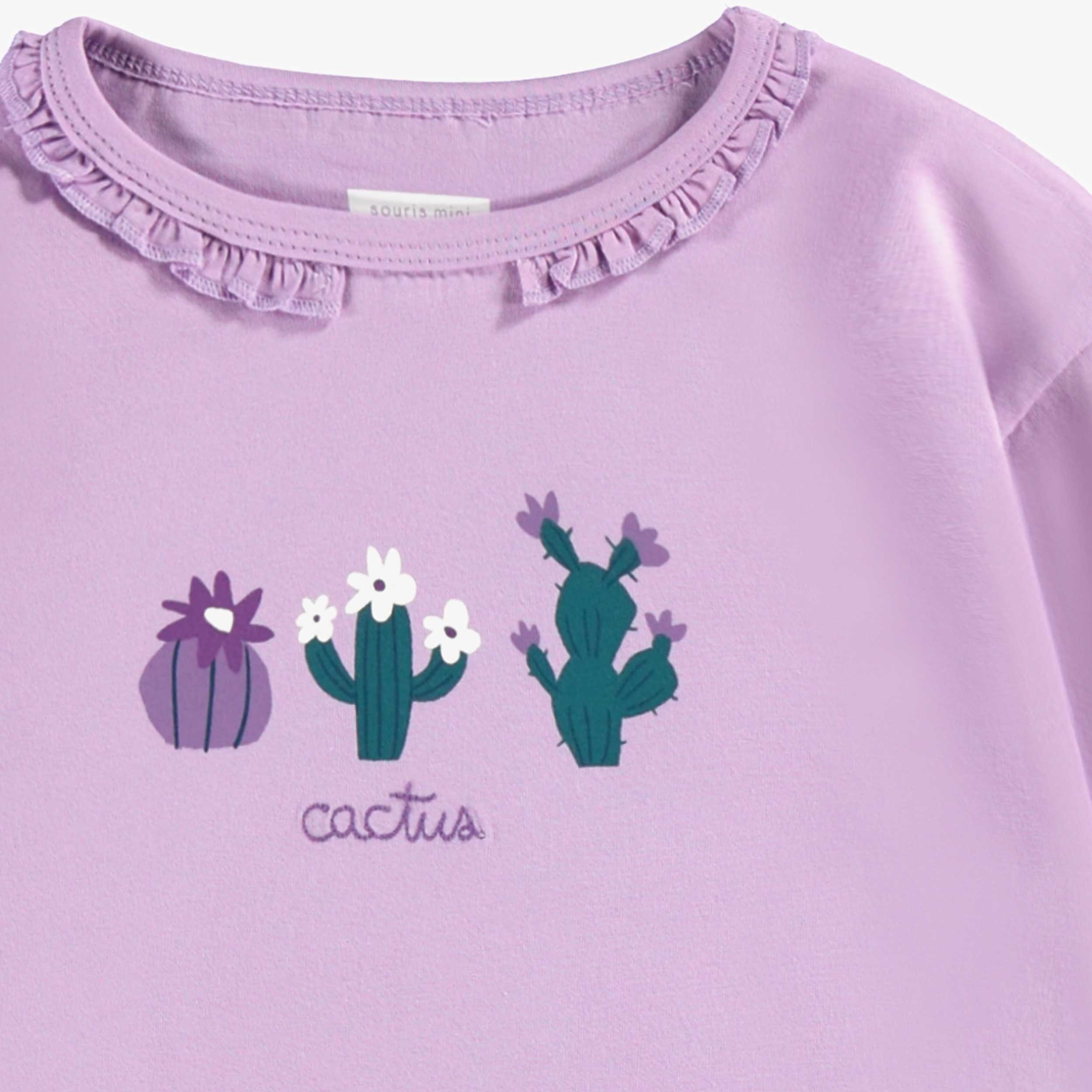 Zoom détails du t-shirt mauve avec illustration, enfant