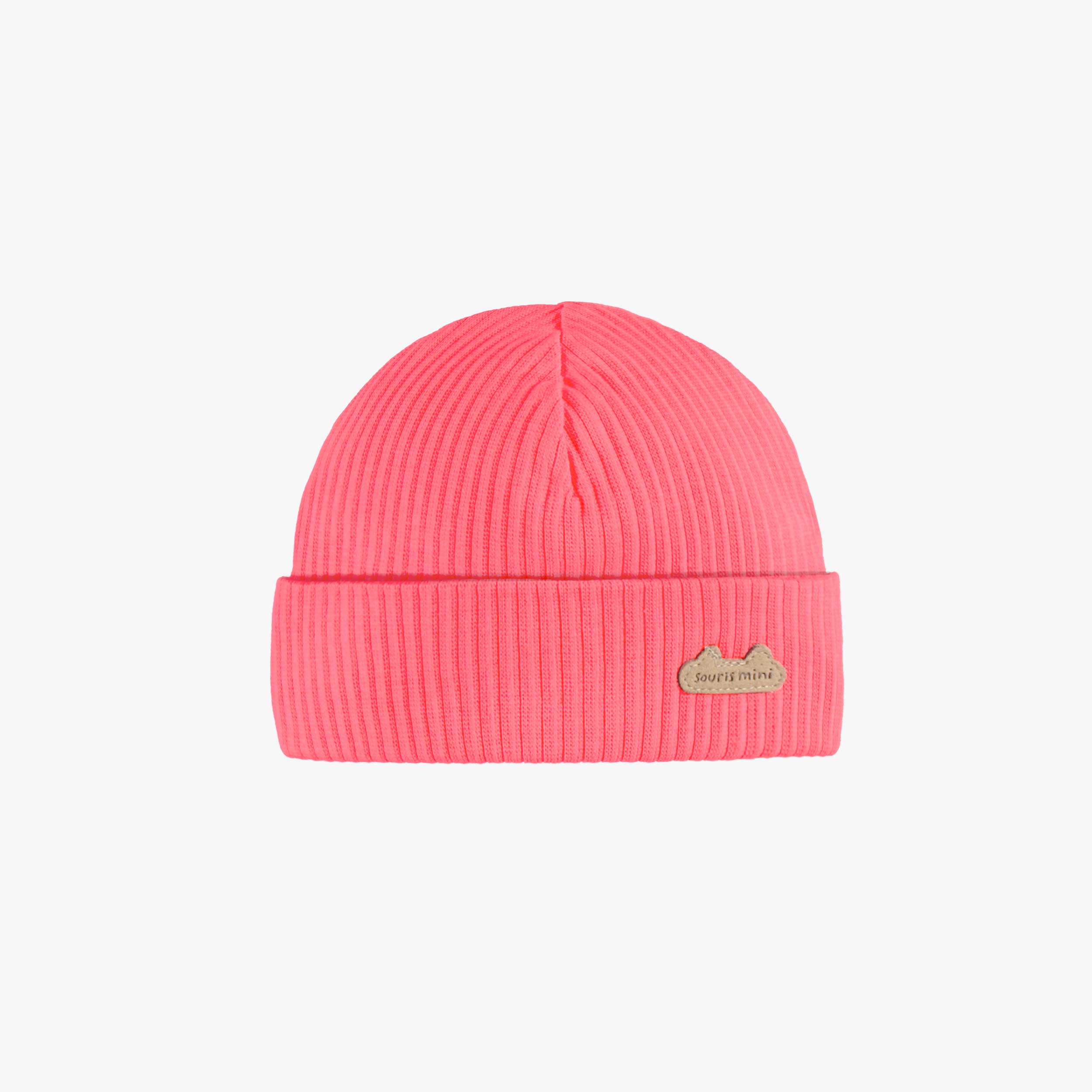 Bonnet rose en tricot côtelé, naissance
