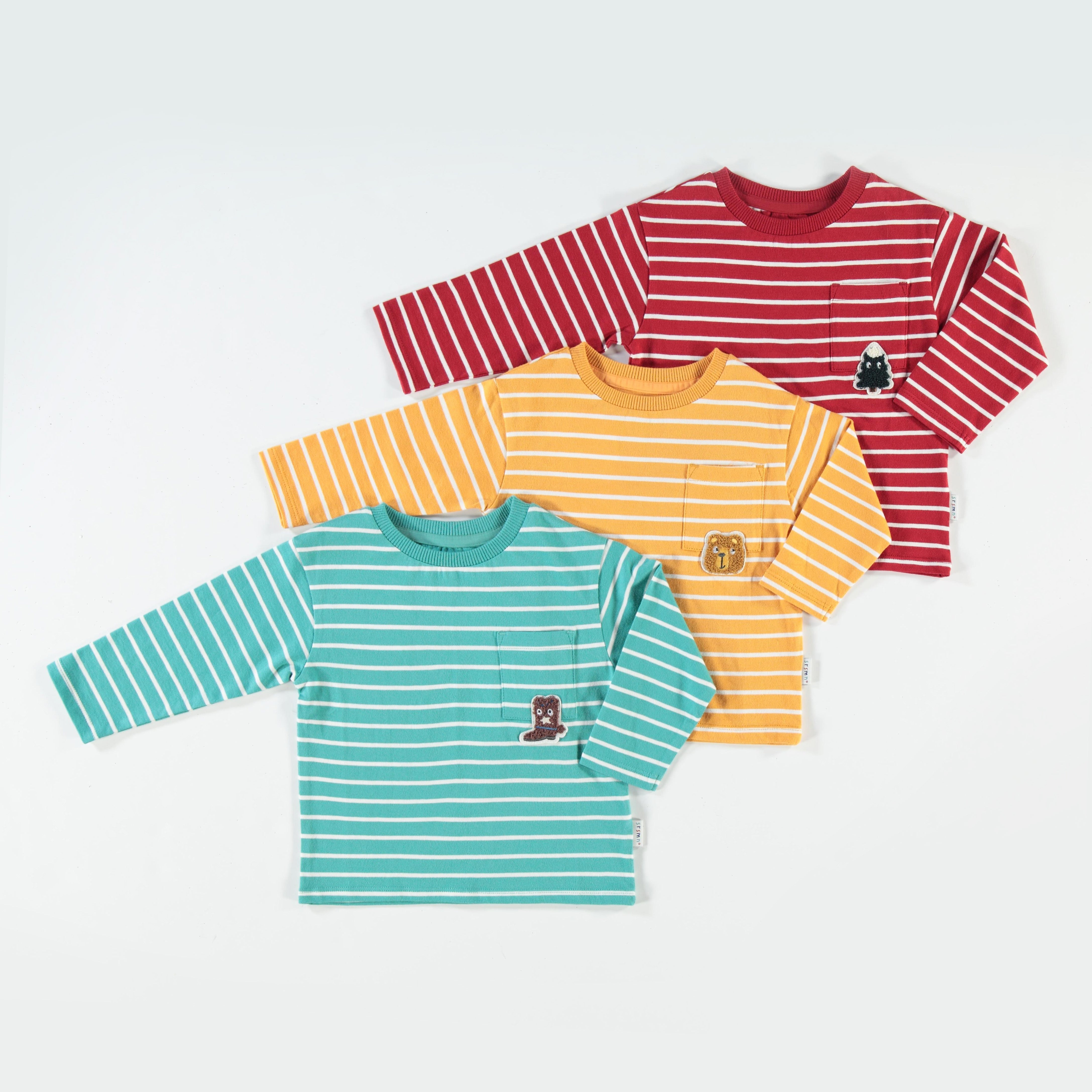 Présentation du t-shirt turquoise à rayures, bébé