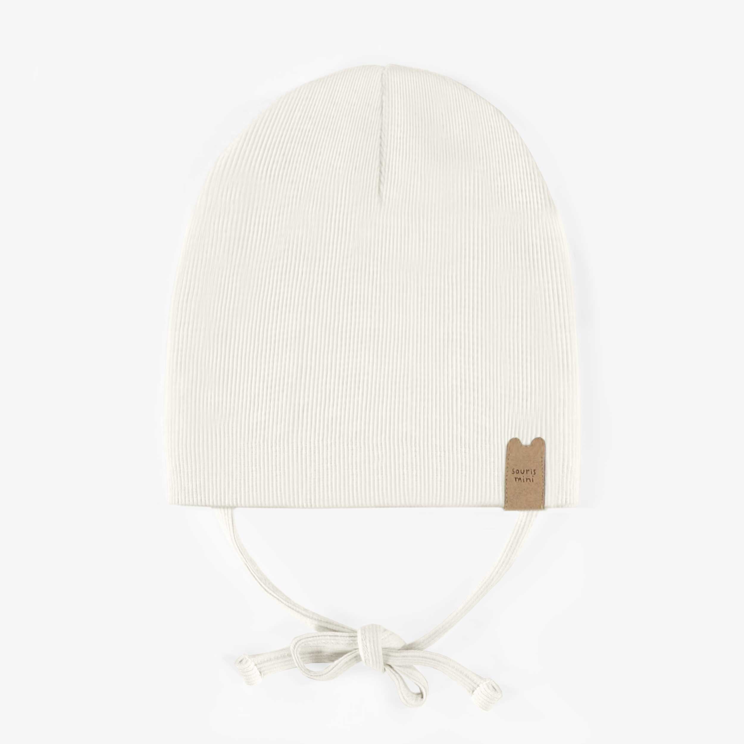 Chapeau crème d’extérieur avec cordons en tricot côtelé, bébé