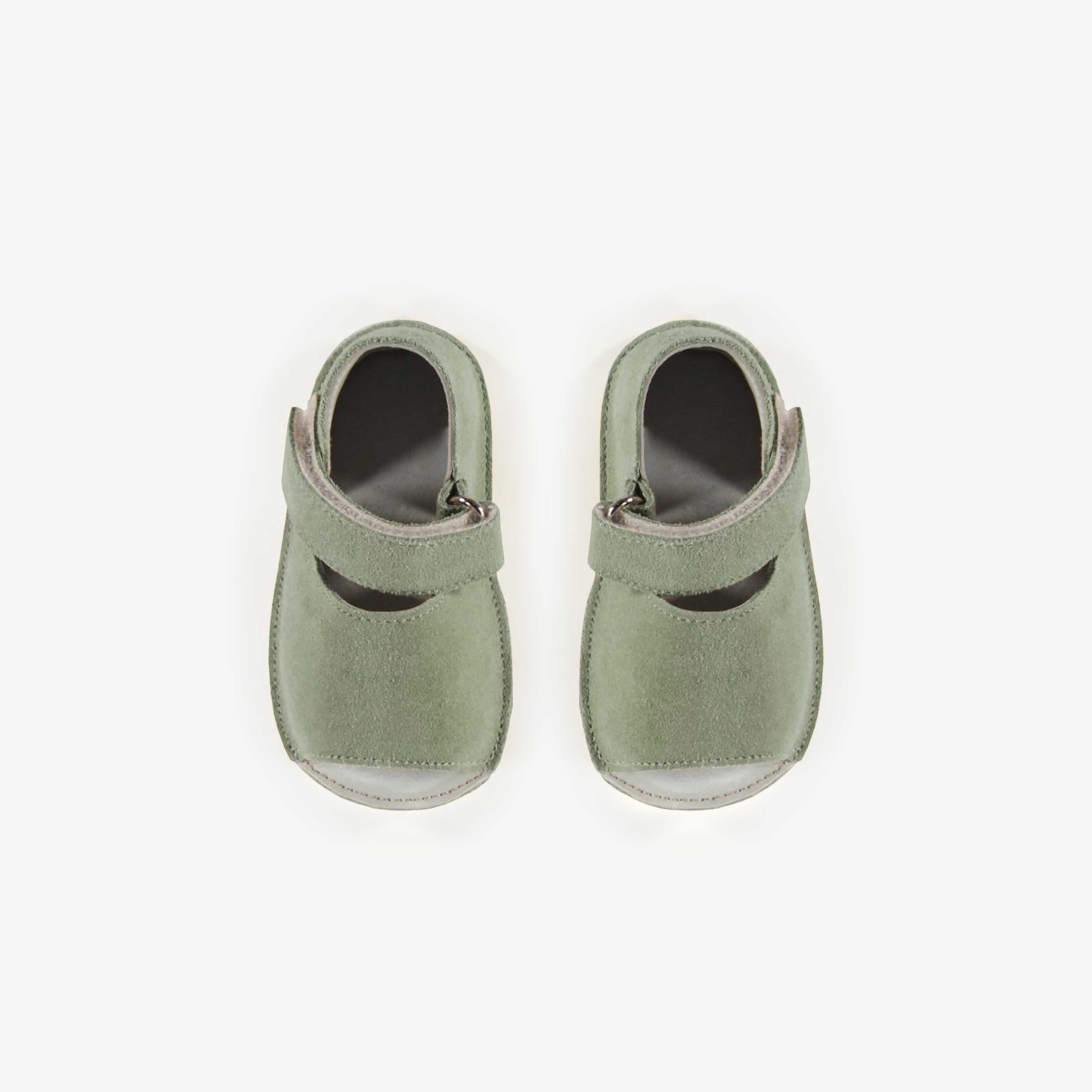Pale green sandals with soft sole in suede, newborn
