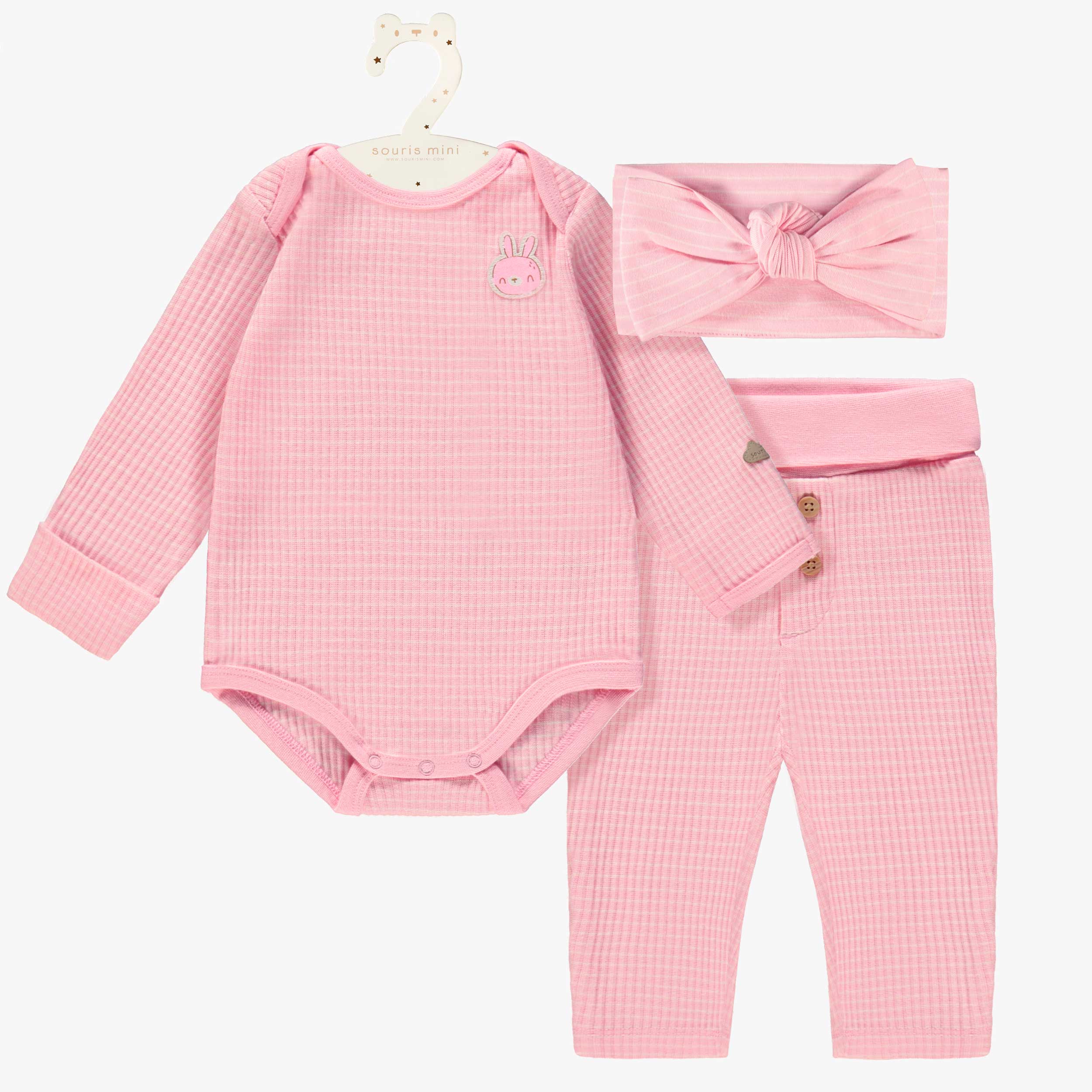 L’ensemble cache-couche, pantalon et bandeau rose, naissance