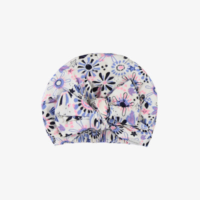 Chapeau blanc avec torsade à motifs de fleurs de couleur mauve et rose, bébé || White hat with bow and purple/pink all over print, baby