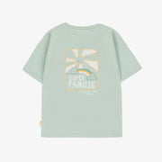 T-shirt à manches courtes vert sauge avec illustrations, enfant || Sage green short-sleeved t-shirt with illustrations, child