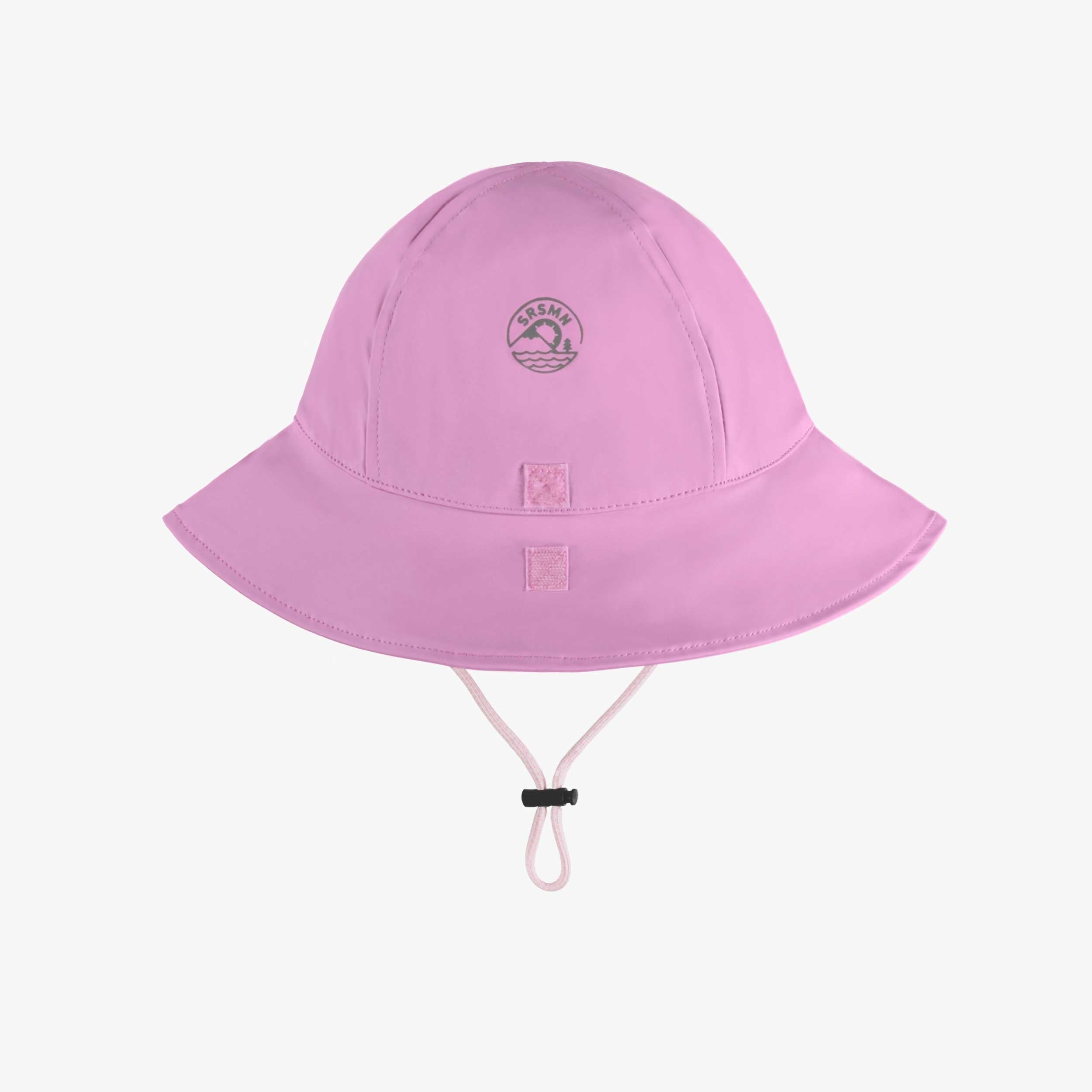 Détail du chapeau de pluie lilas, bébé