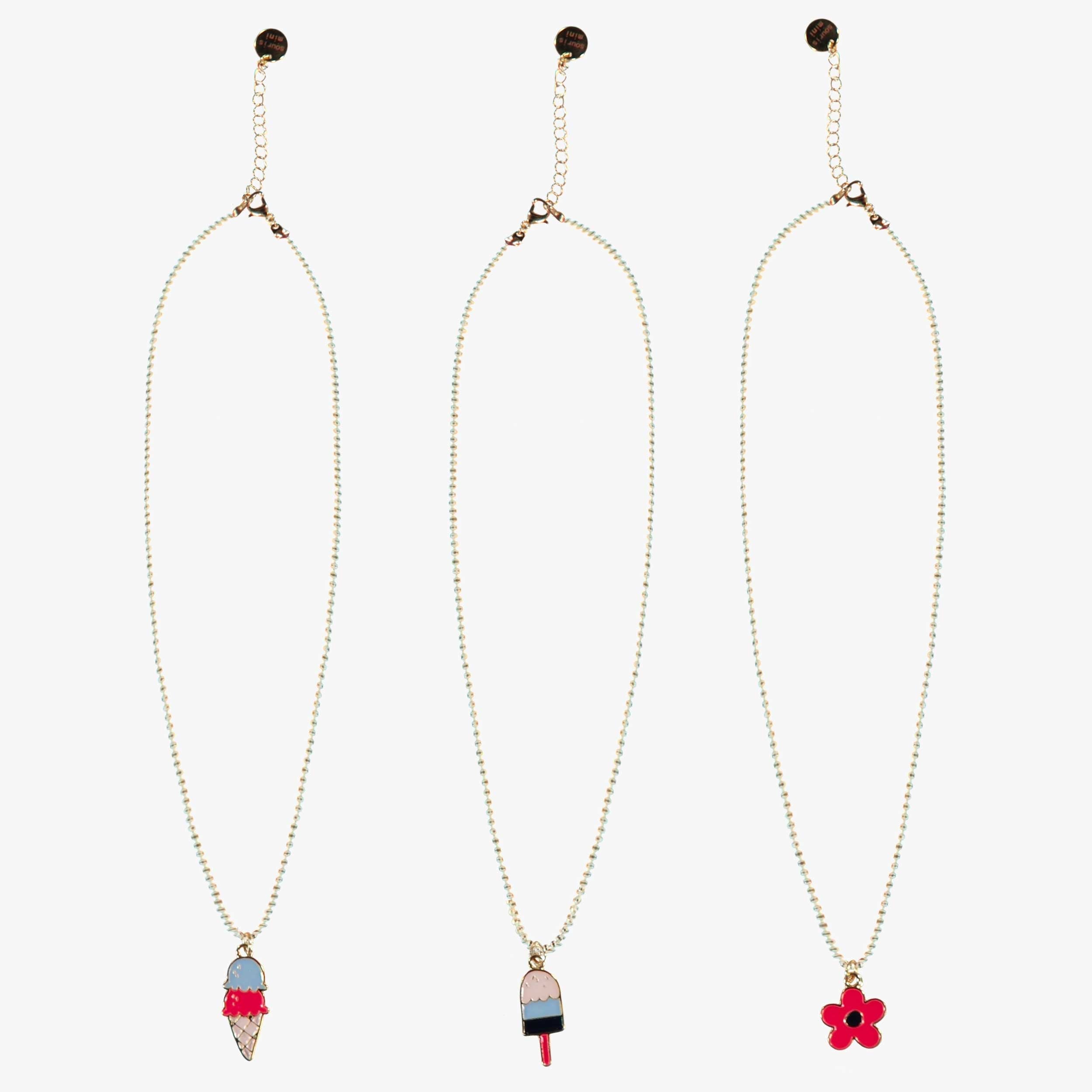 Trio de colliers avec pendentifs, enfant