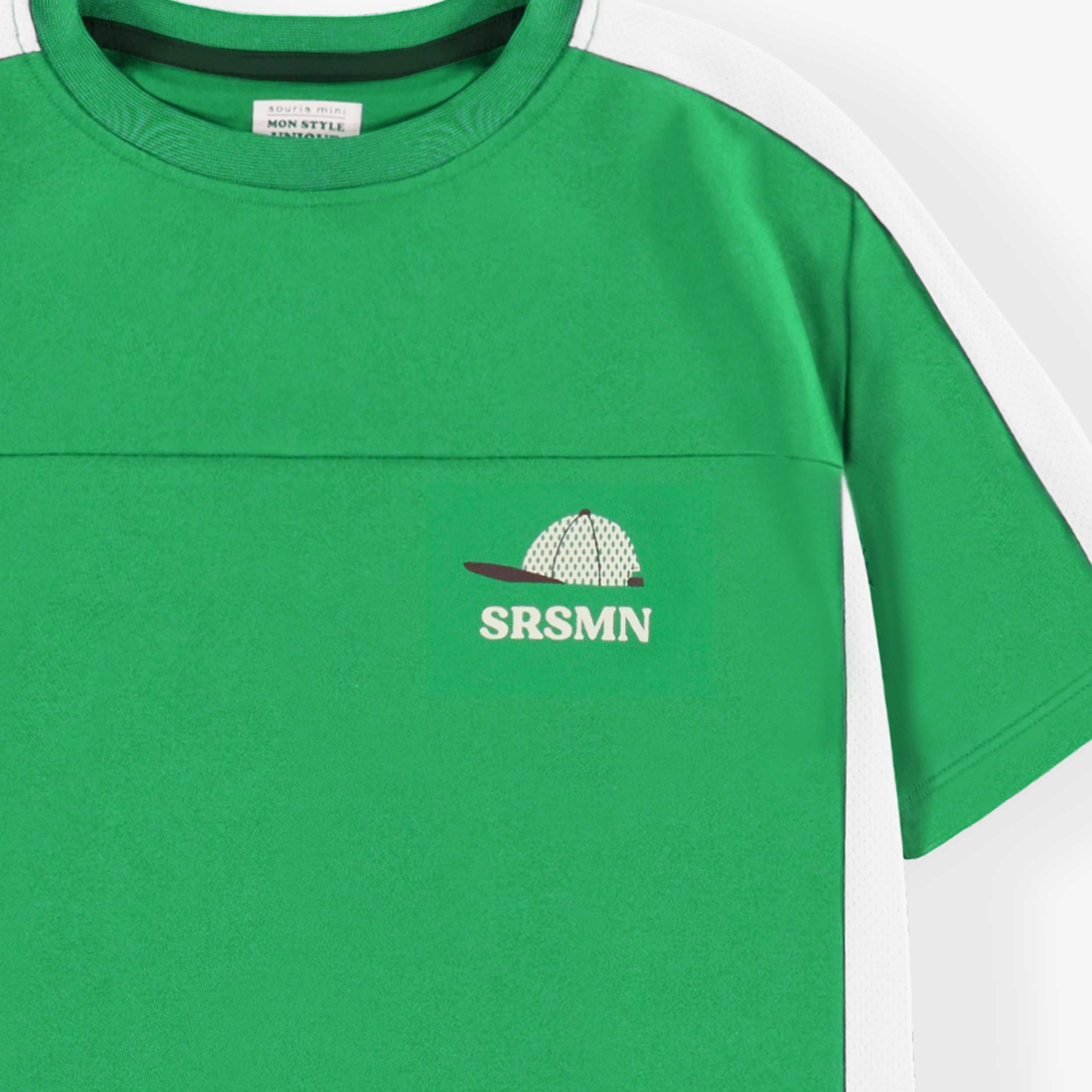 Zoom de l'imprimé du t-shirt de sport vert, enfant