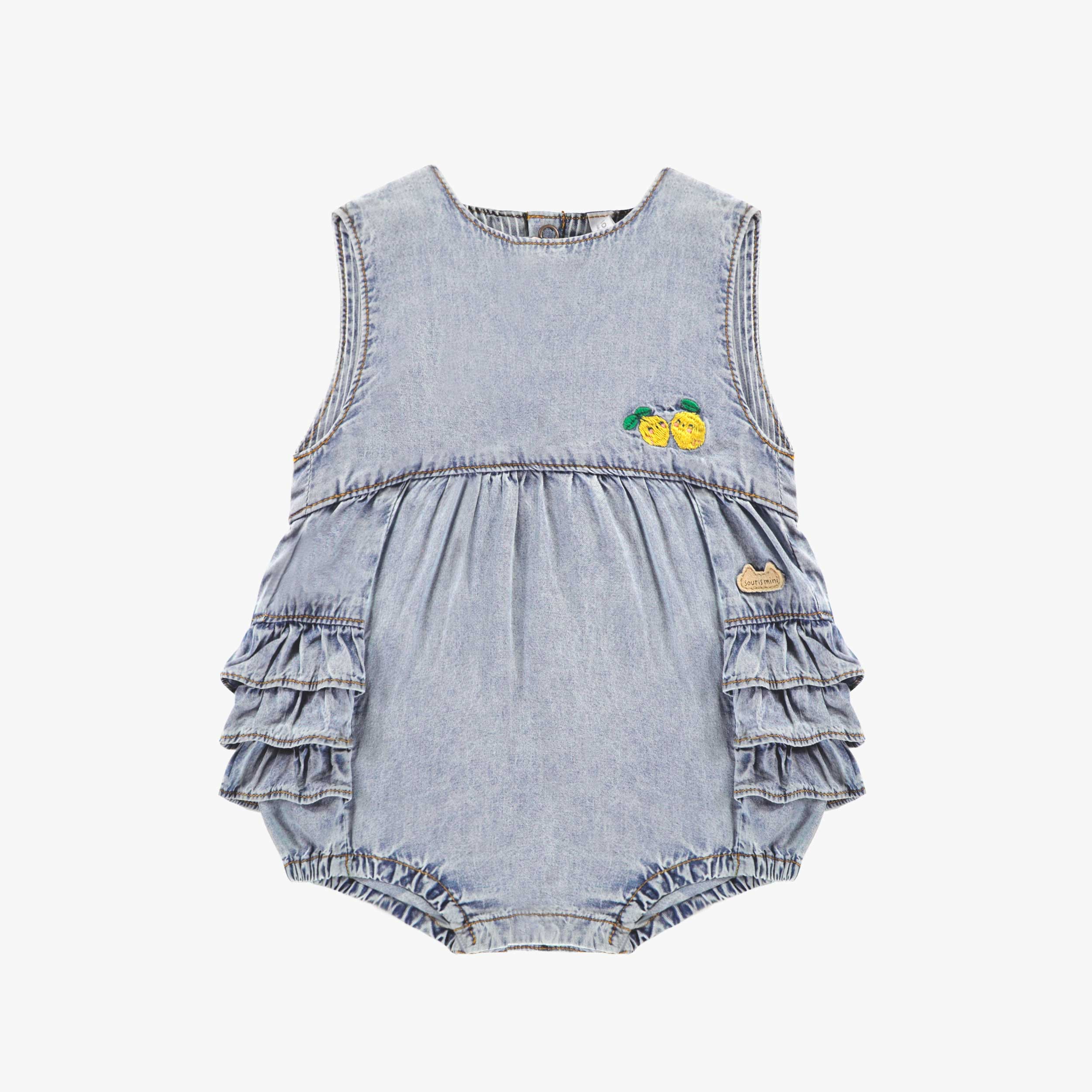 Barboteuse en denim bleu pâle avec volants, naissance