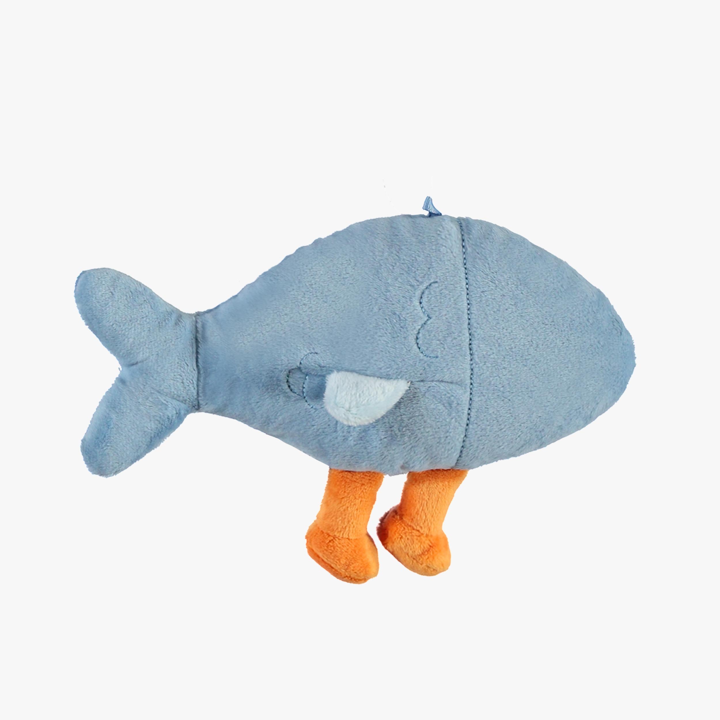 Autre coté de la peluche adorable en forme de sardine