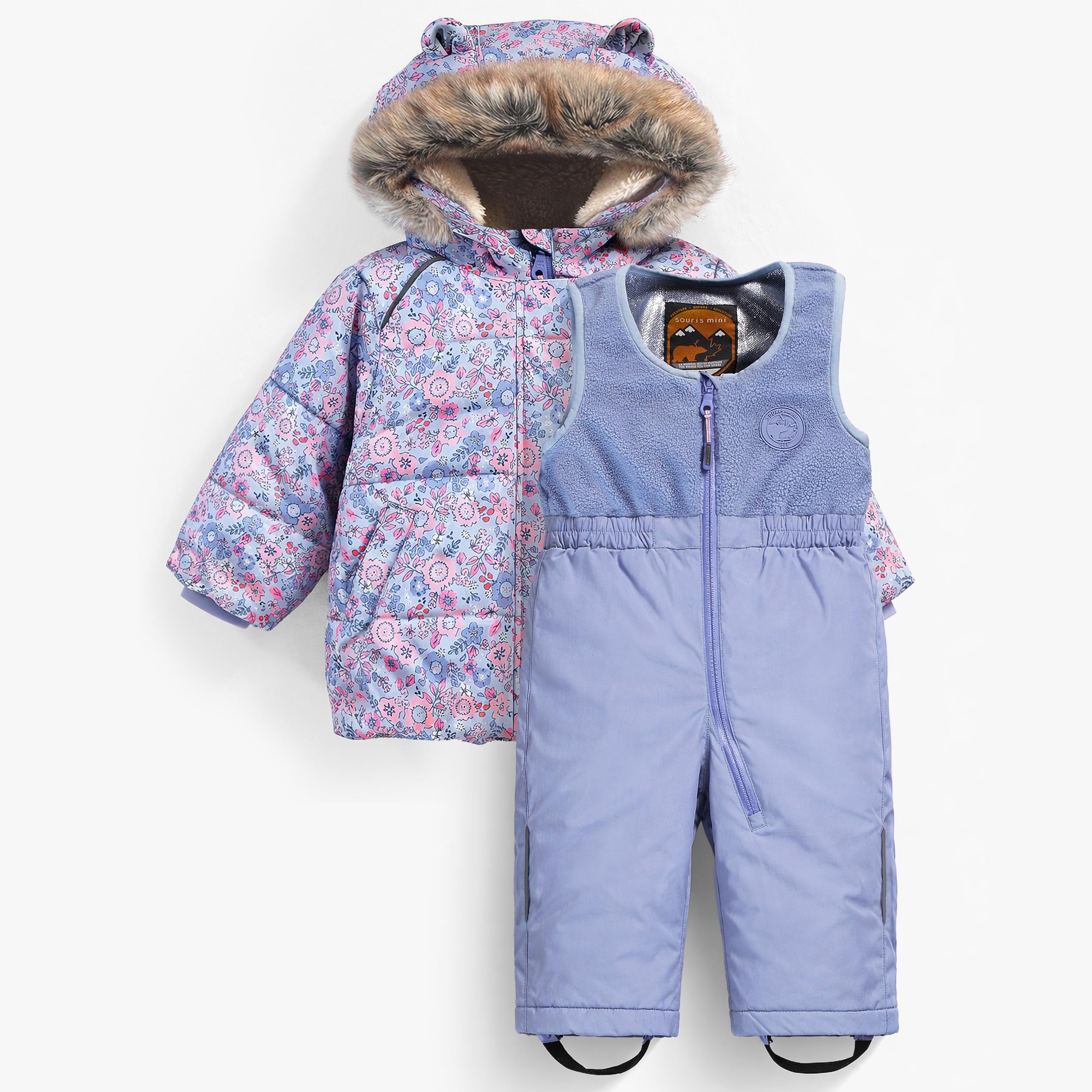 vue du manteau et de la salopette de neige de l'habit de neige deux pièces bleu à imprimé floral, bébé