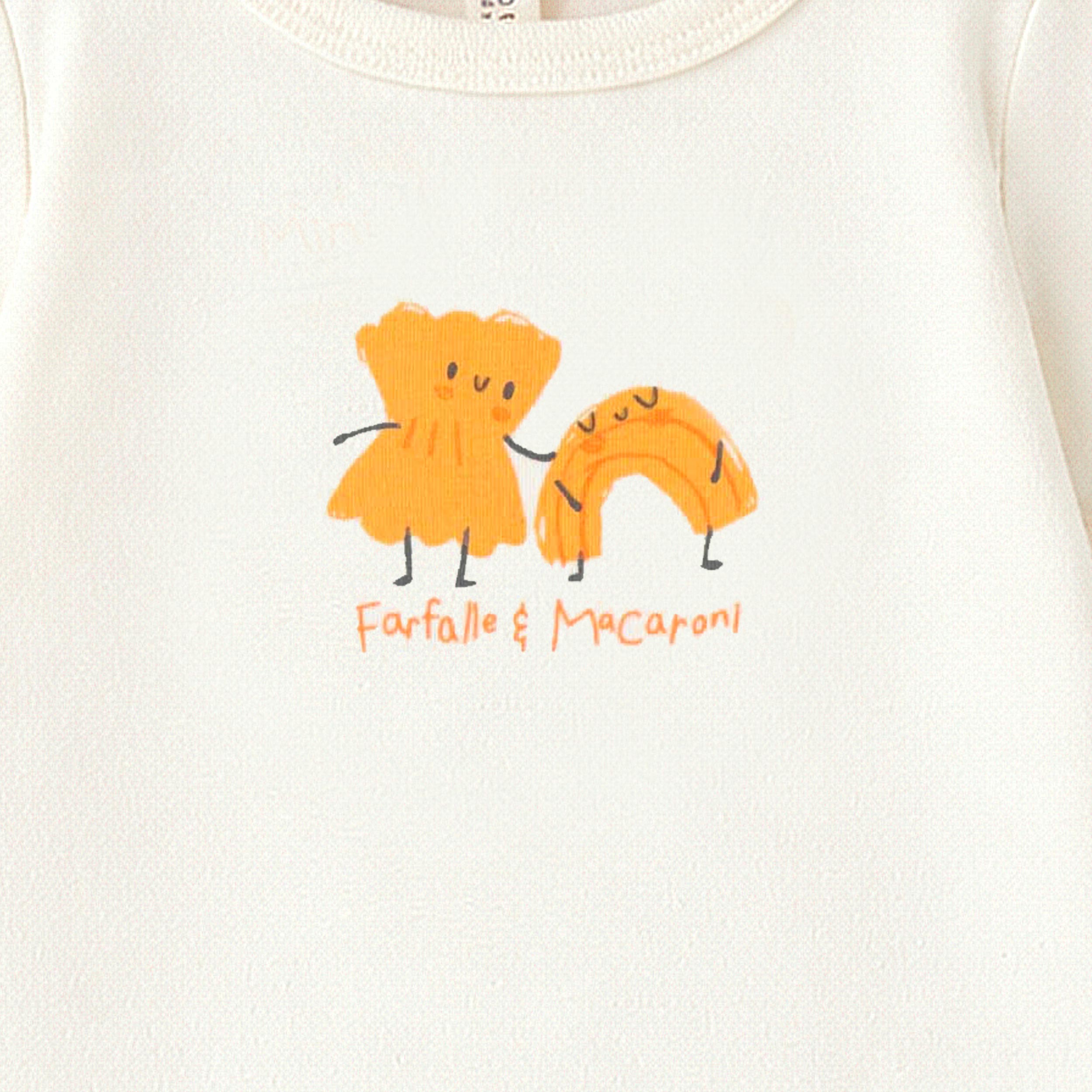 Zoom détails du cache-couche crème avec illustration, naissance