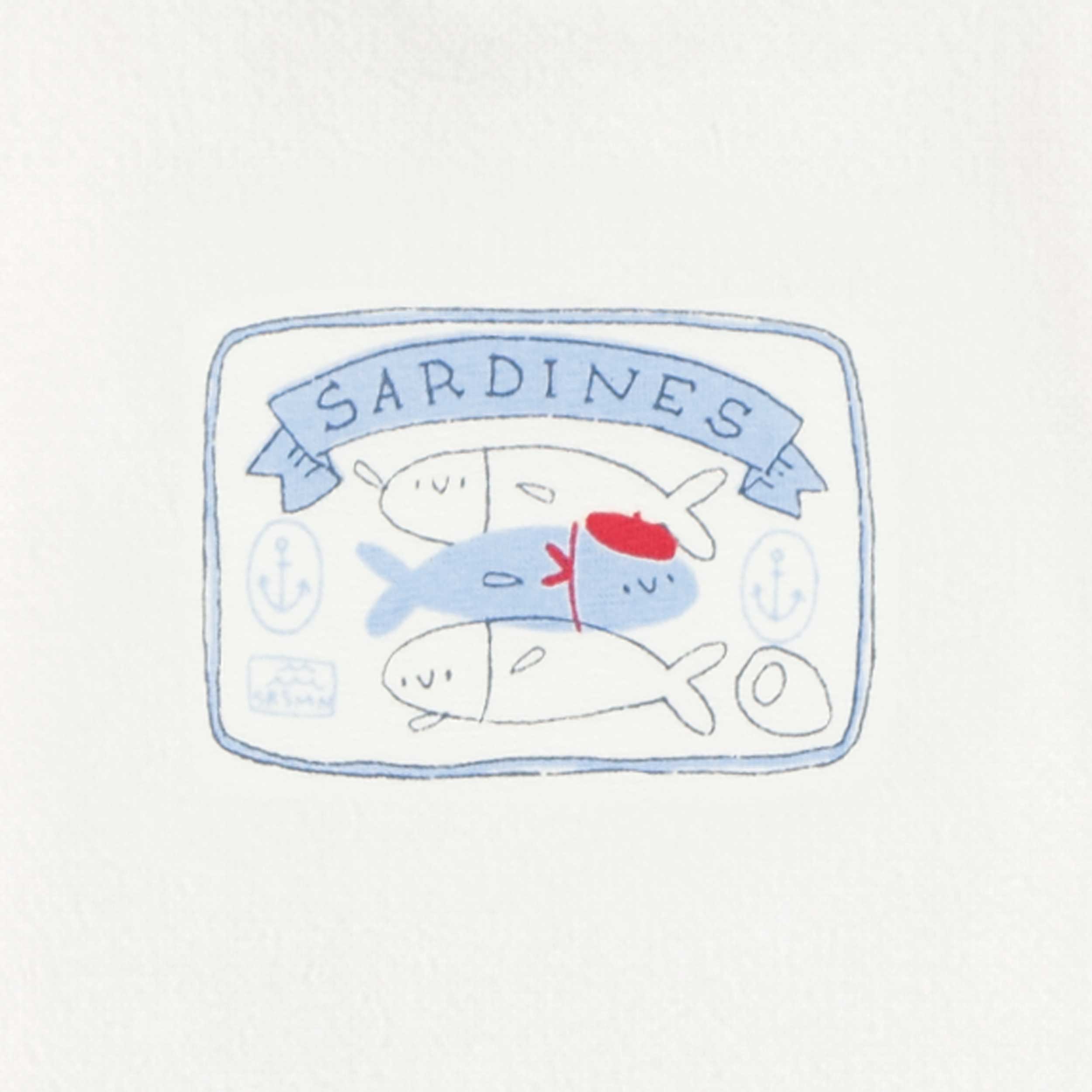 Zoom détails du cache-couche crème avec illustration, naissance