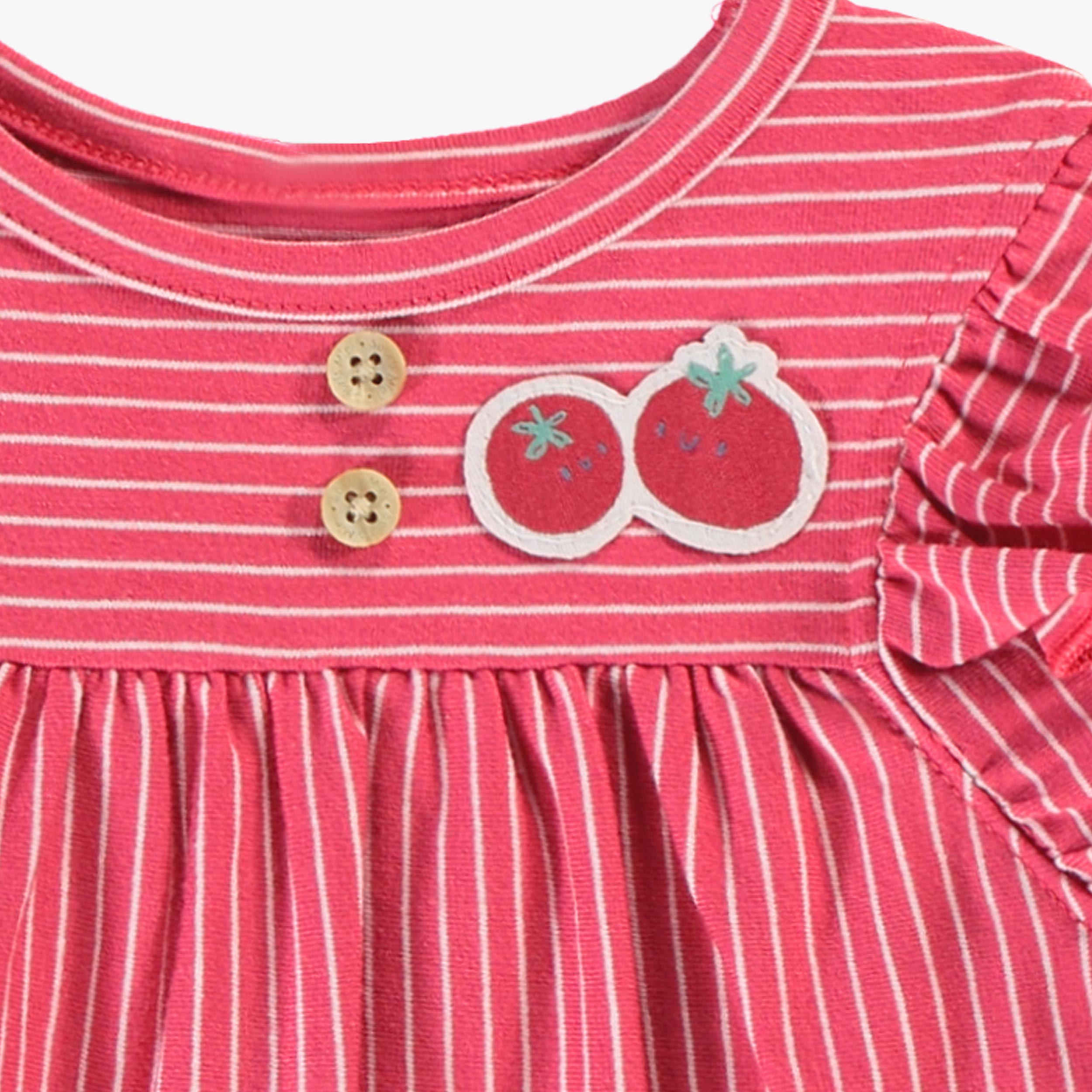 Zoom détails de la robe et bloomer rouge et crème à rayures, naissance