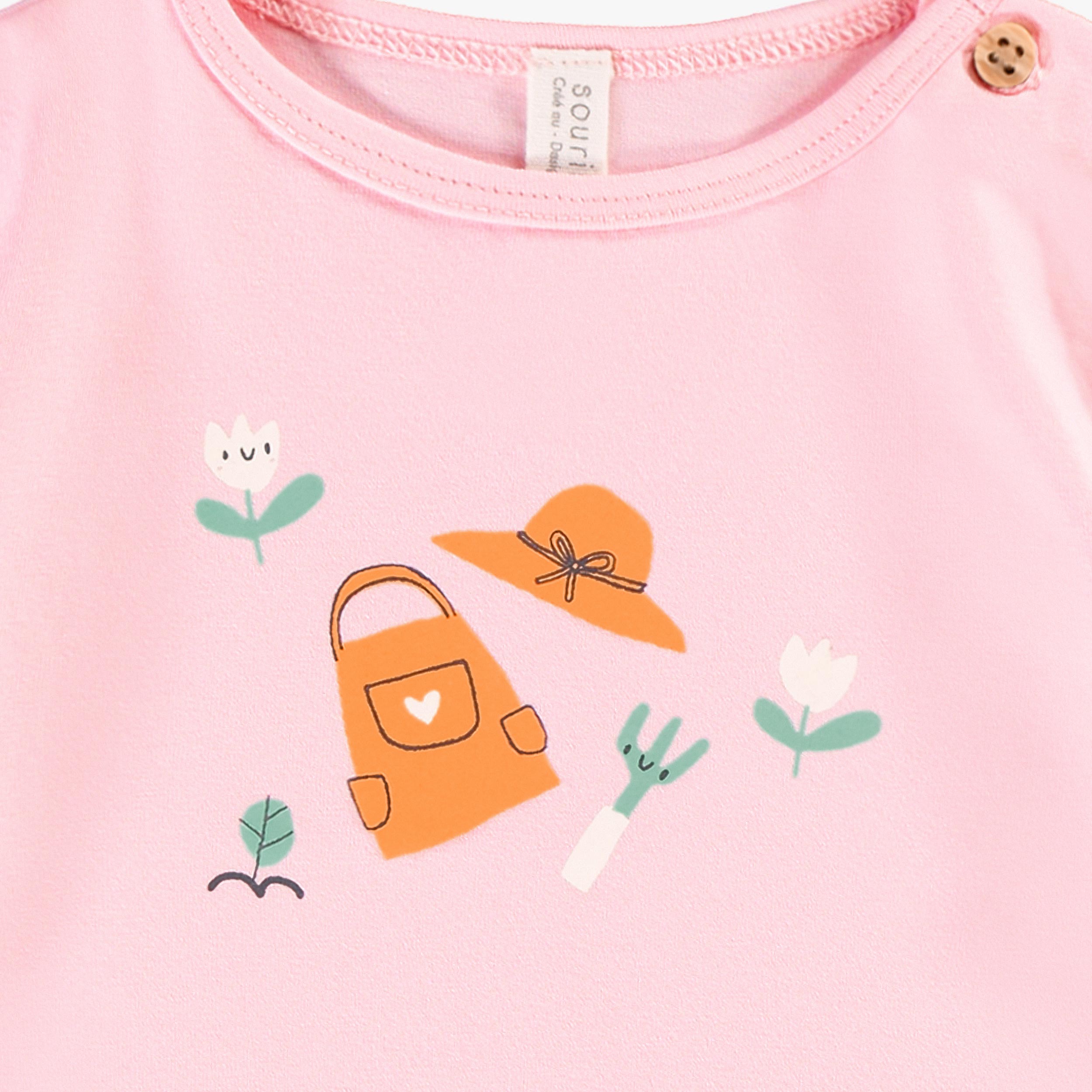 Zoom détails du T-shirt rose avec illustration, naissance