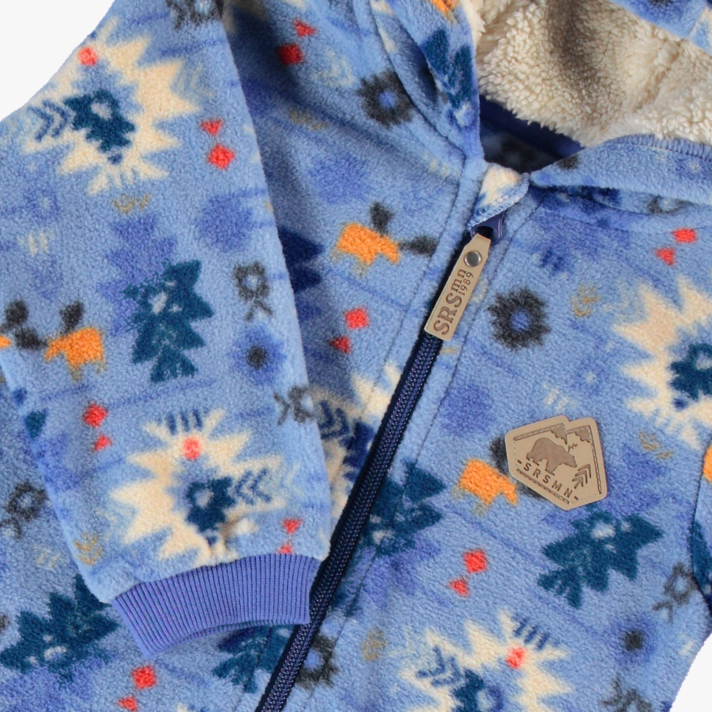Zoom de l'une-pièce bleue en polar à motifs pour bébé Souris Mini avec capuchon, fermeture éclair et doublure en polar.