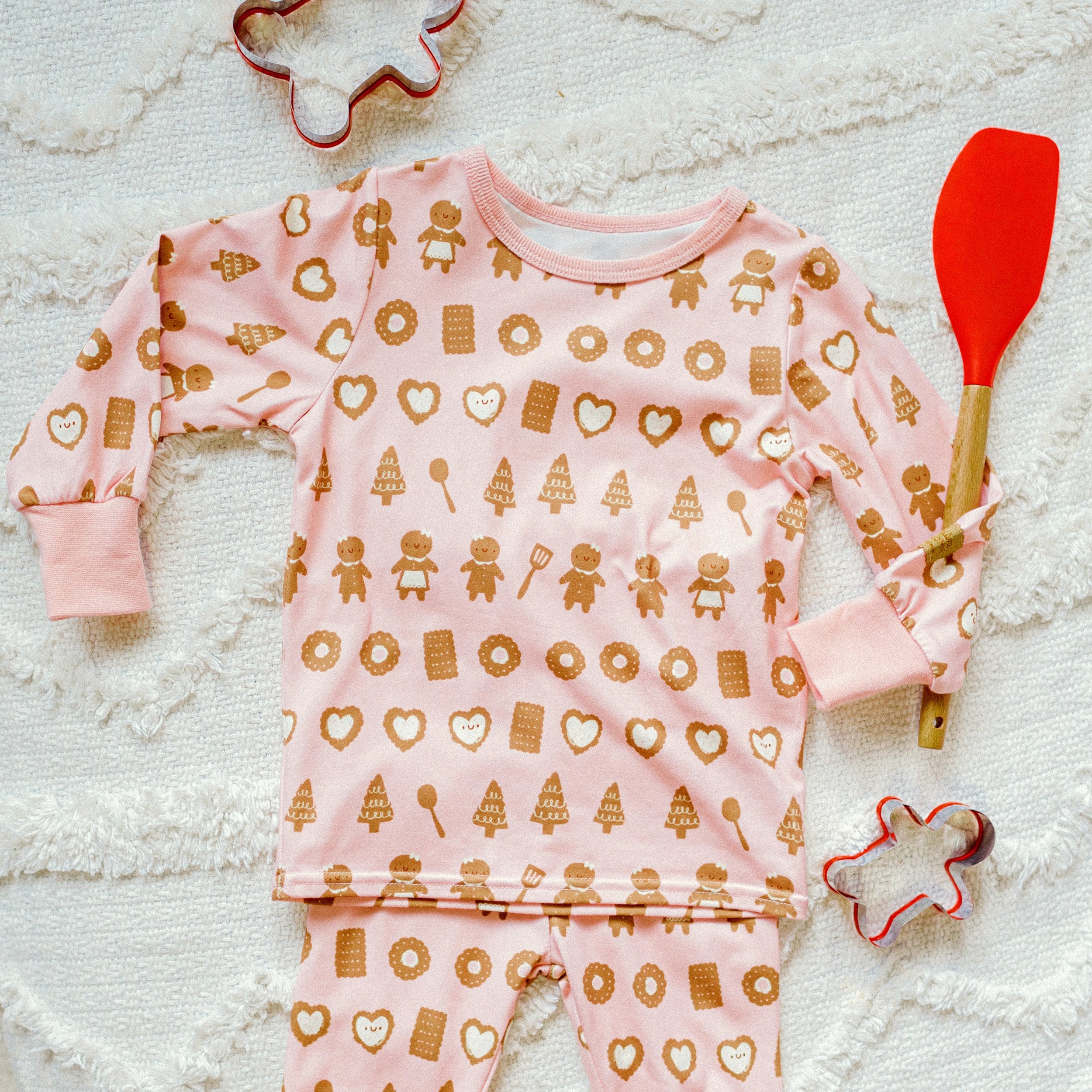Pyjama deux-pièces rose à motif gourmand de biscuits en polyester, bébé