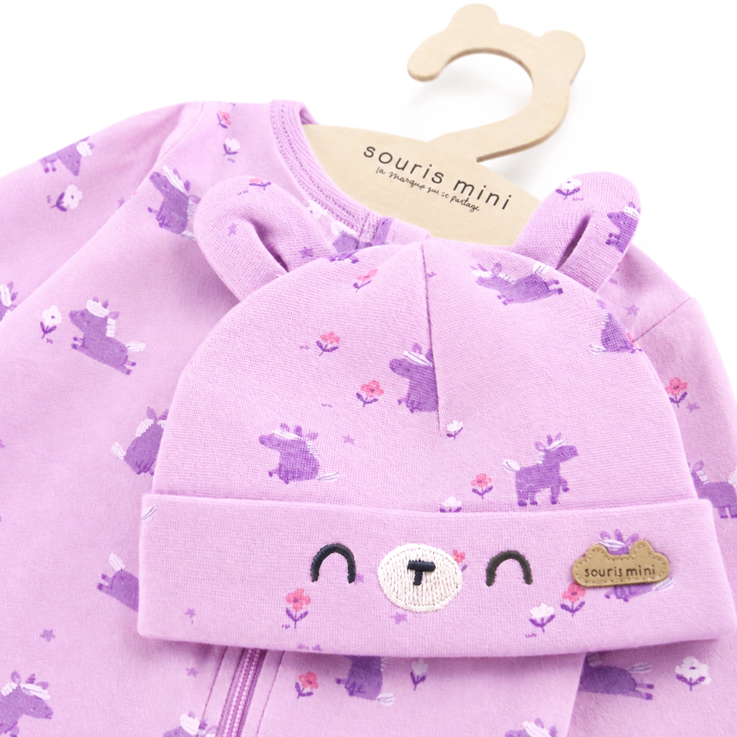 Pyjama mauve à motifs de licornes avec bonnet, naissance