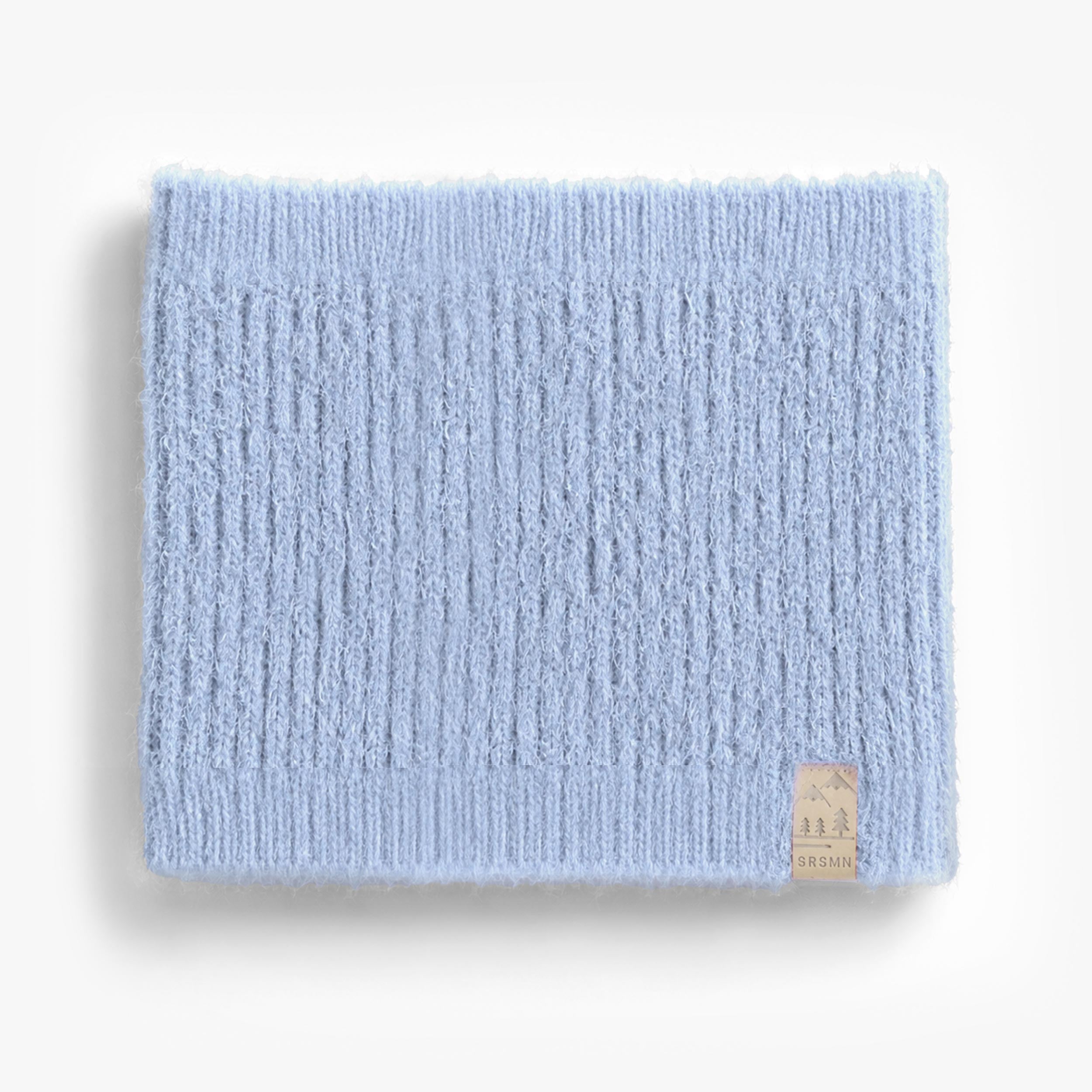 Cache-cou bleu pâle en tricot duveteux, enfant fille