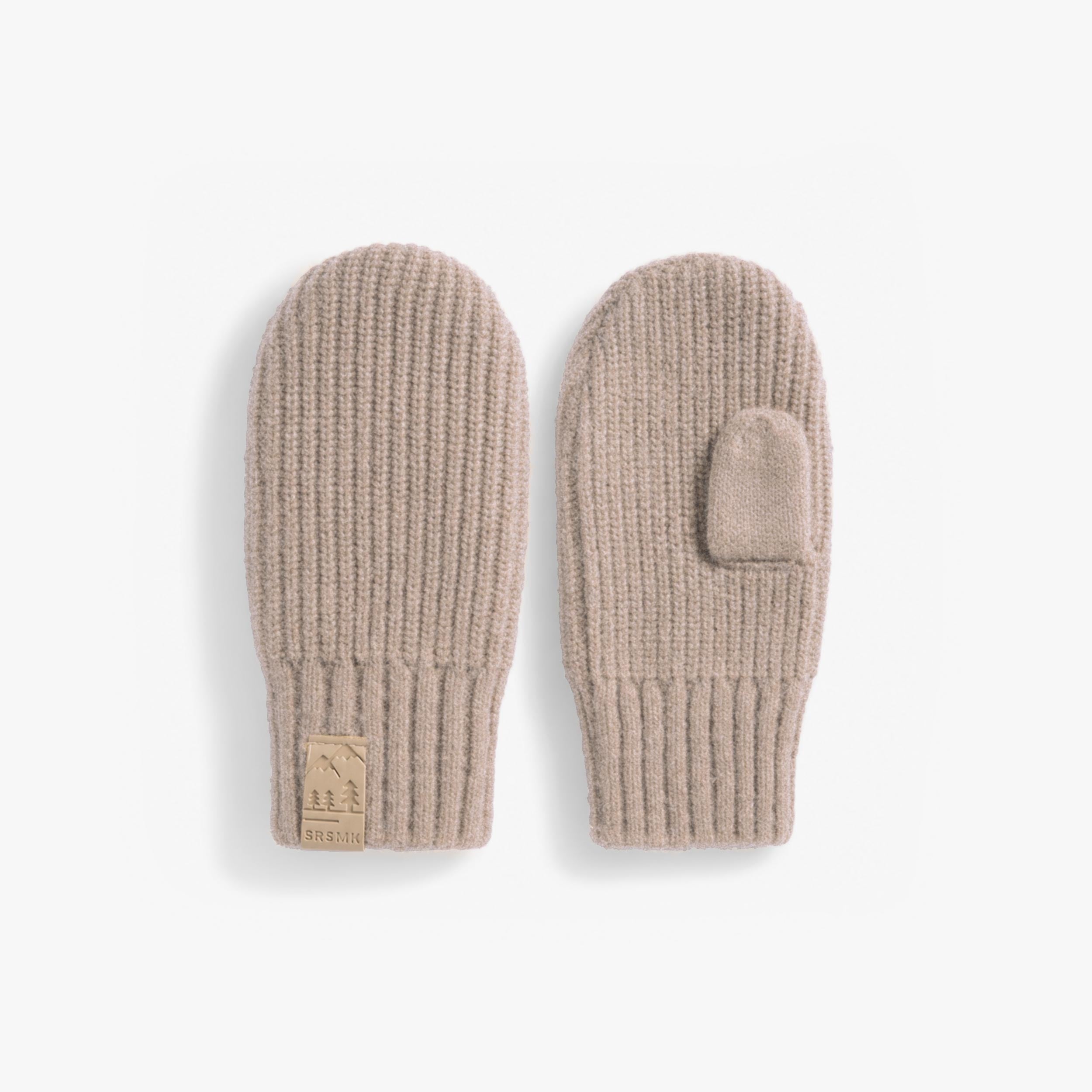 Beige knit mittens, child